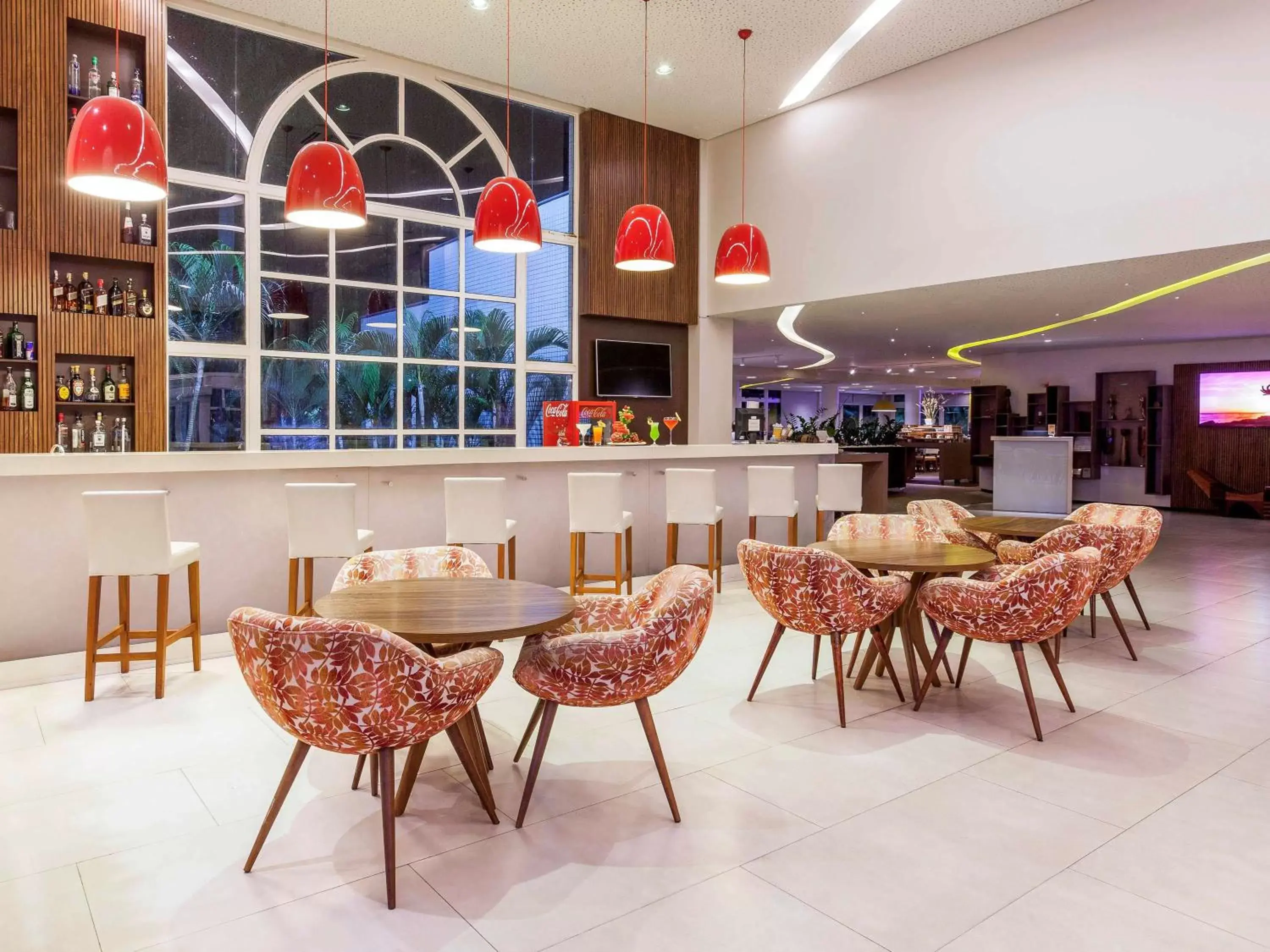 Lounge or bar, Restaurant/Places to Eat in Novotel Manaus