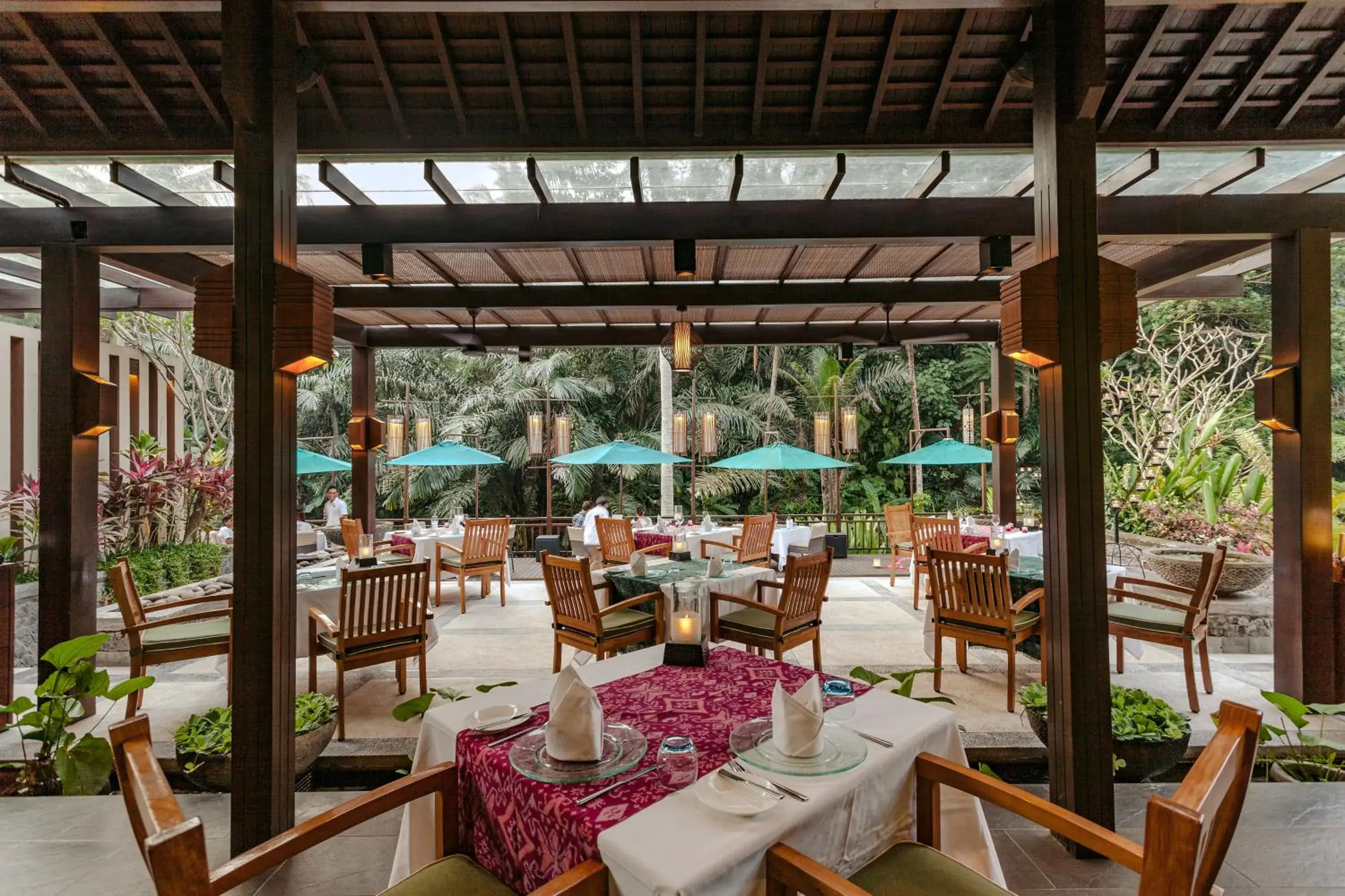 Restaurant/Places to Eat in The Samaya Ubud Villas