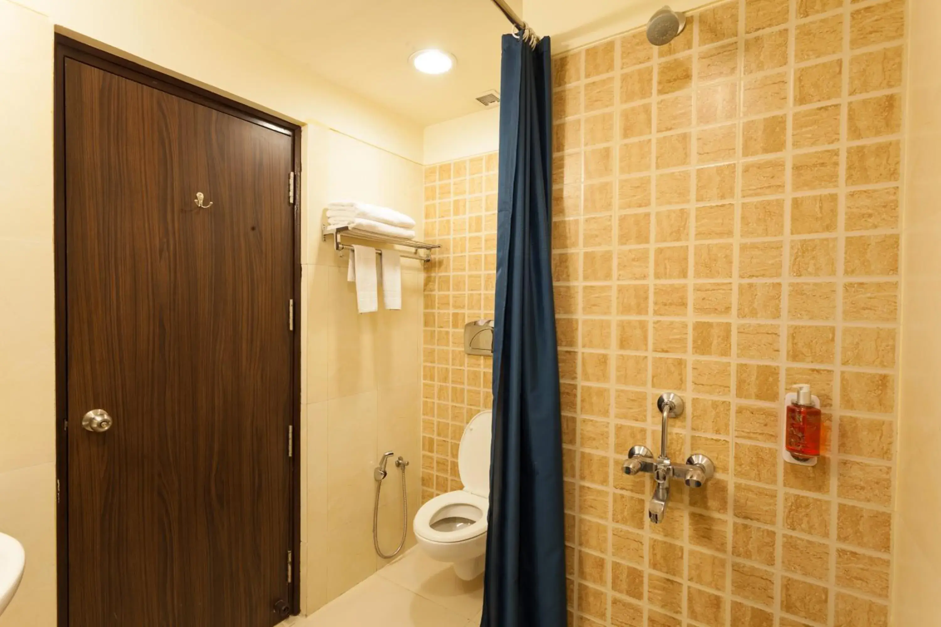 Bathroom in Ginger Hotel Jaipur