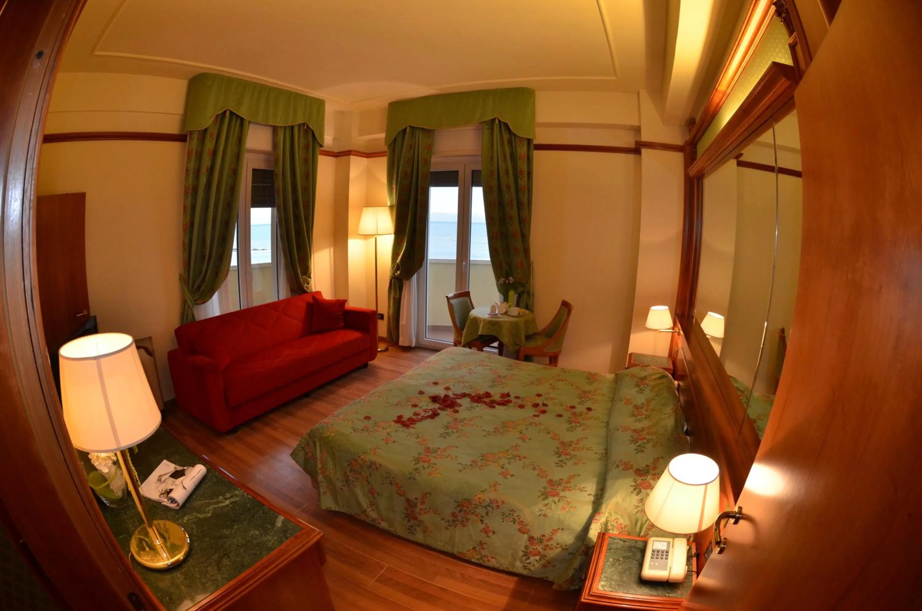 Photo of the whole room, Bed in Grand Hotel Montesilvano