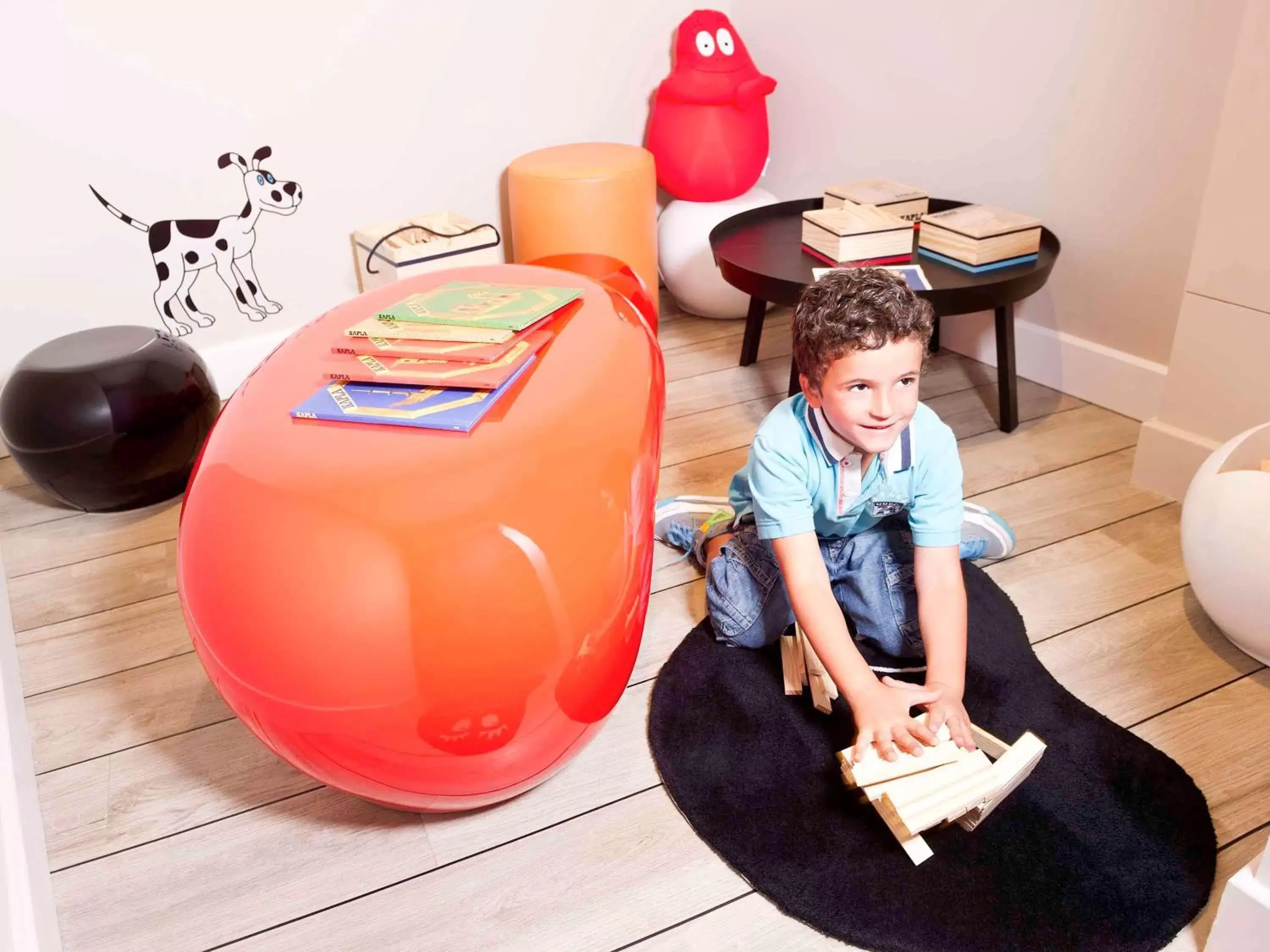 On site, Children in Novotel Marseille Centre Prado Vélodrome