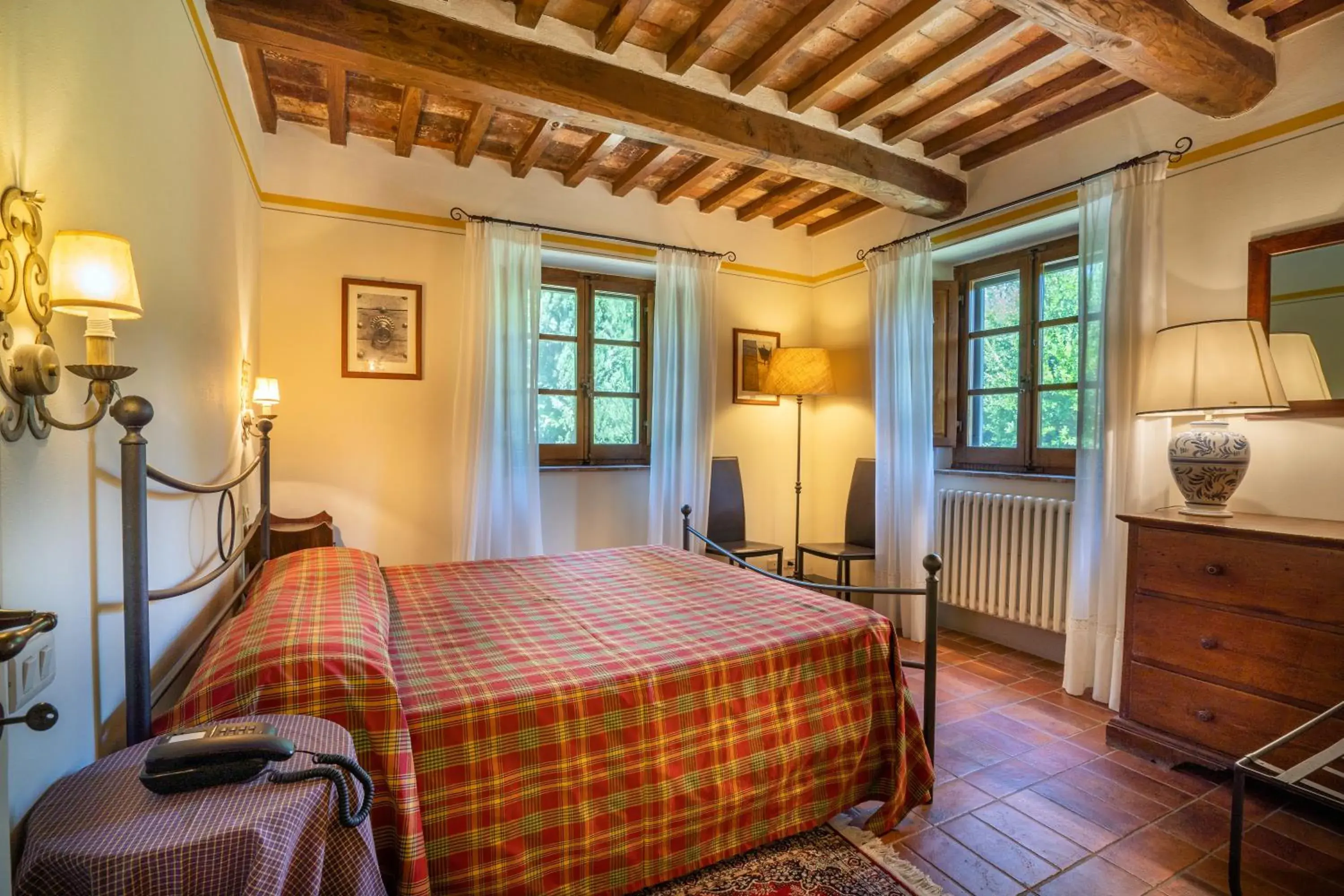 Bed in Relais Borgo San Pietro