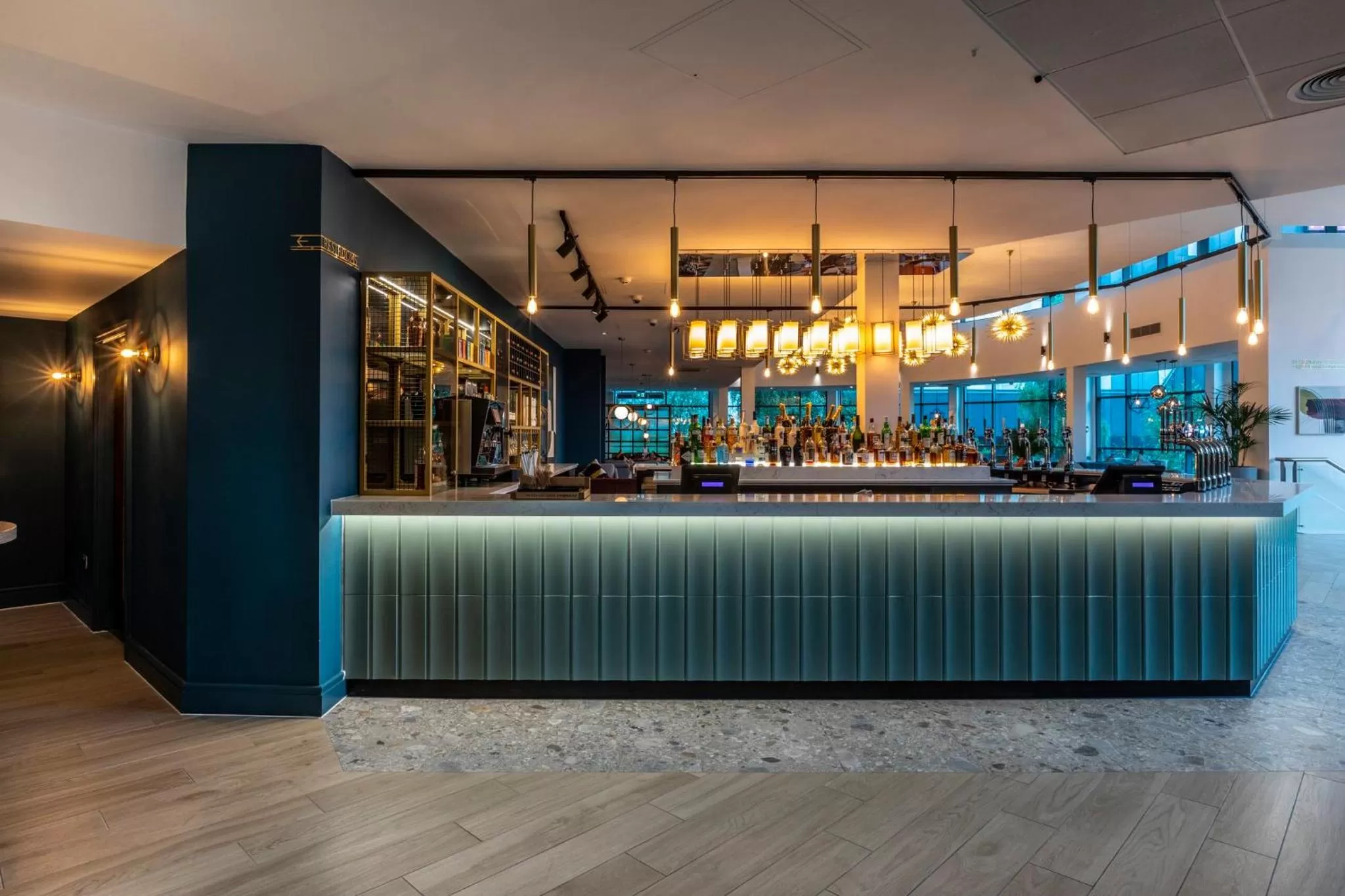 Lounge or bar in Crowne Plaza Birmingham NEC by IHG