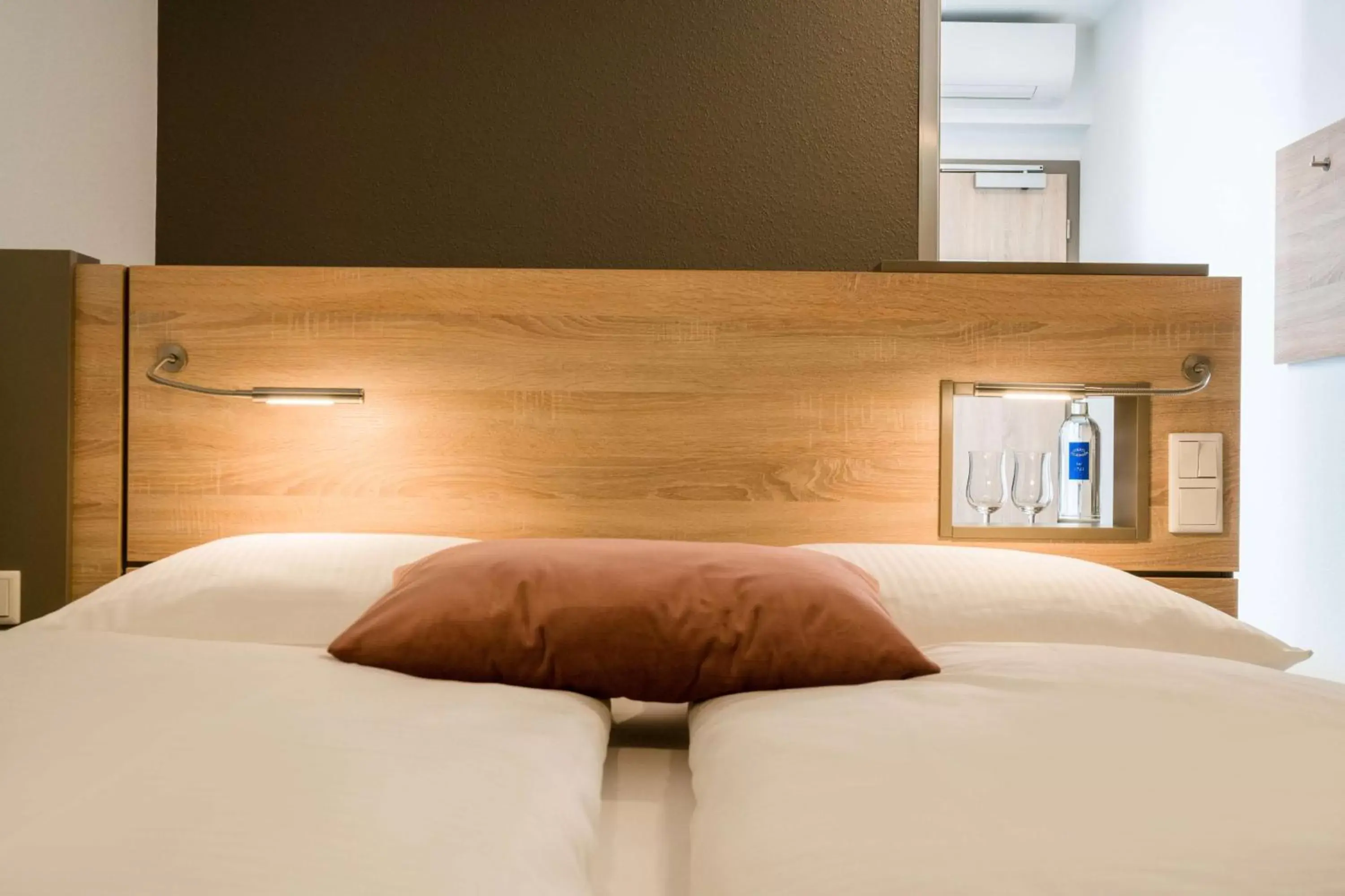 Bedroom, Bed in Best Western Plus Kurhotel an der Obermaintherme