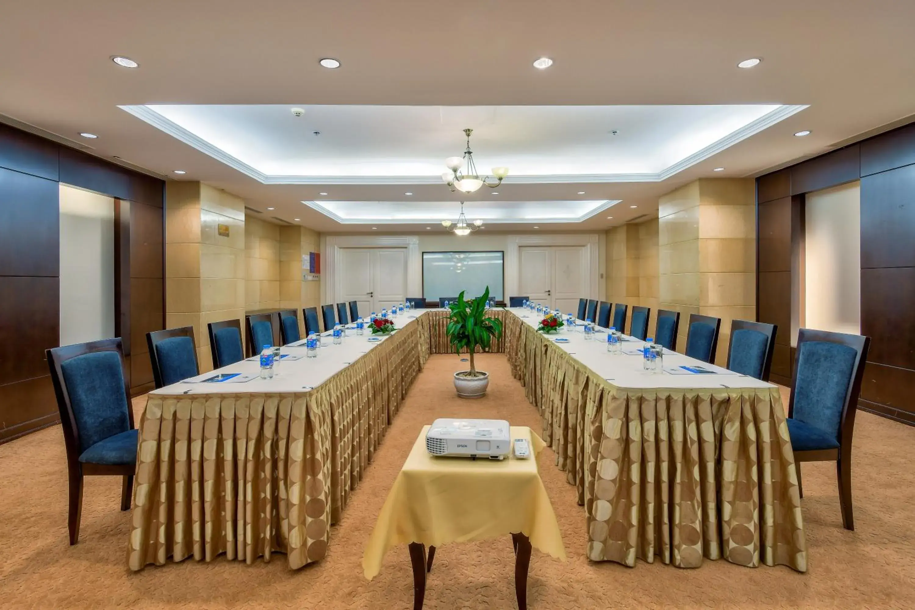 Meeting/conference room in La Sapinette Hotel