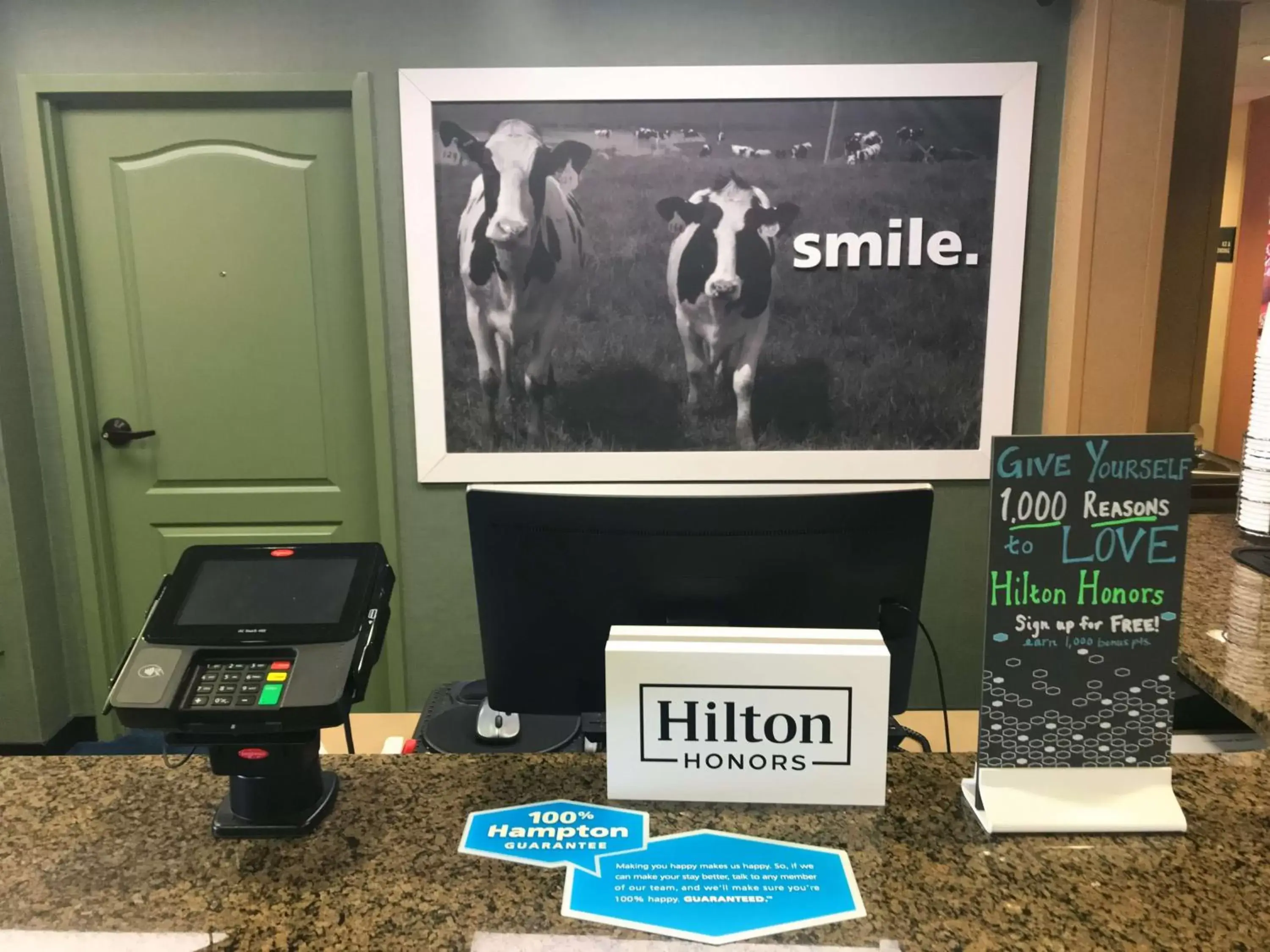 Lobby or reception in Hampton Inn Green Bay