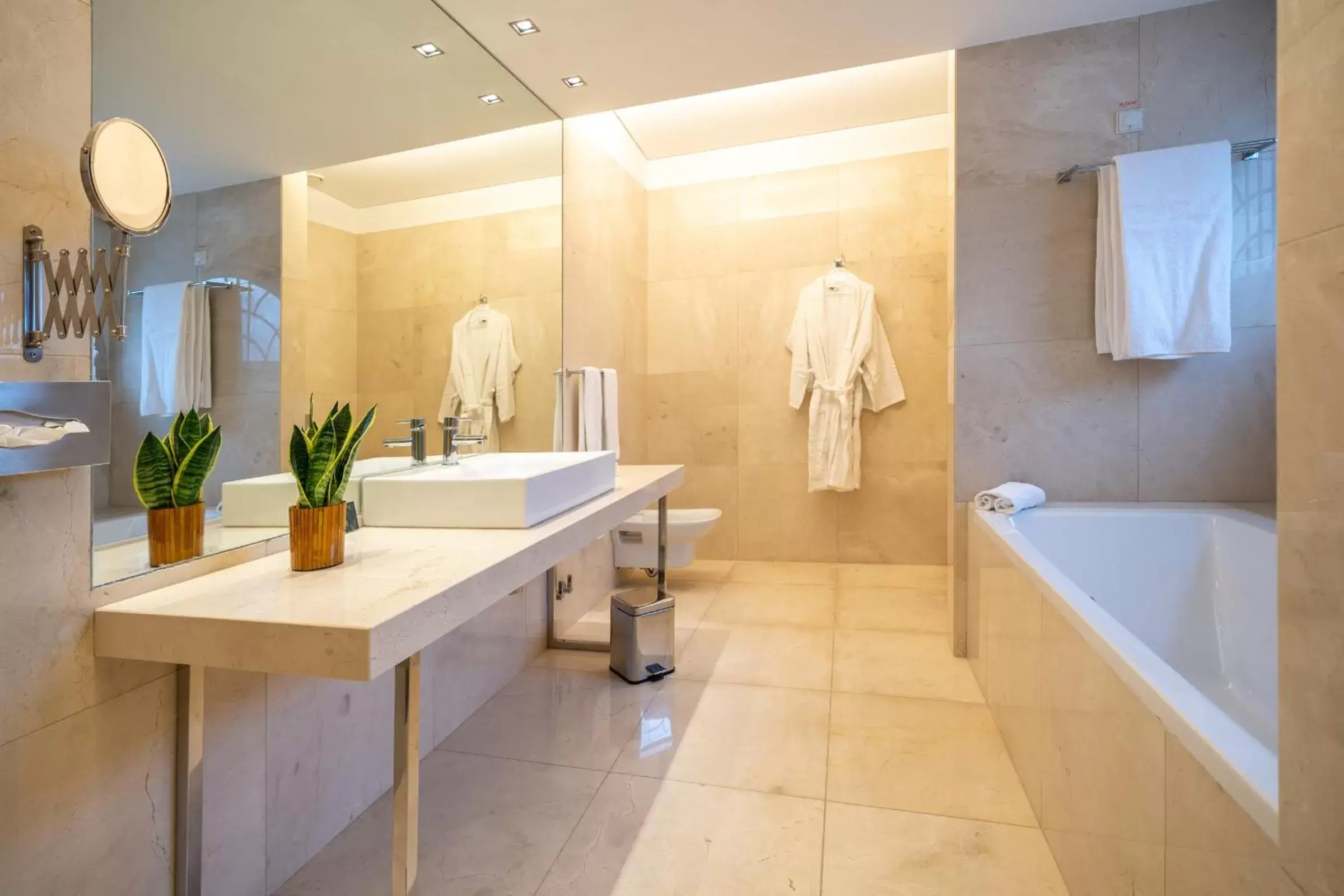 Bathroom in Monte Real - Hotel, Termas & Spa