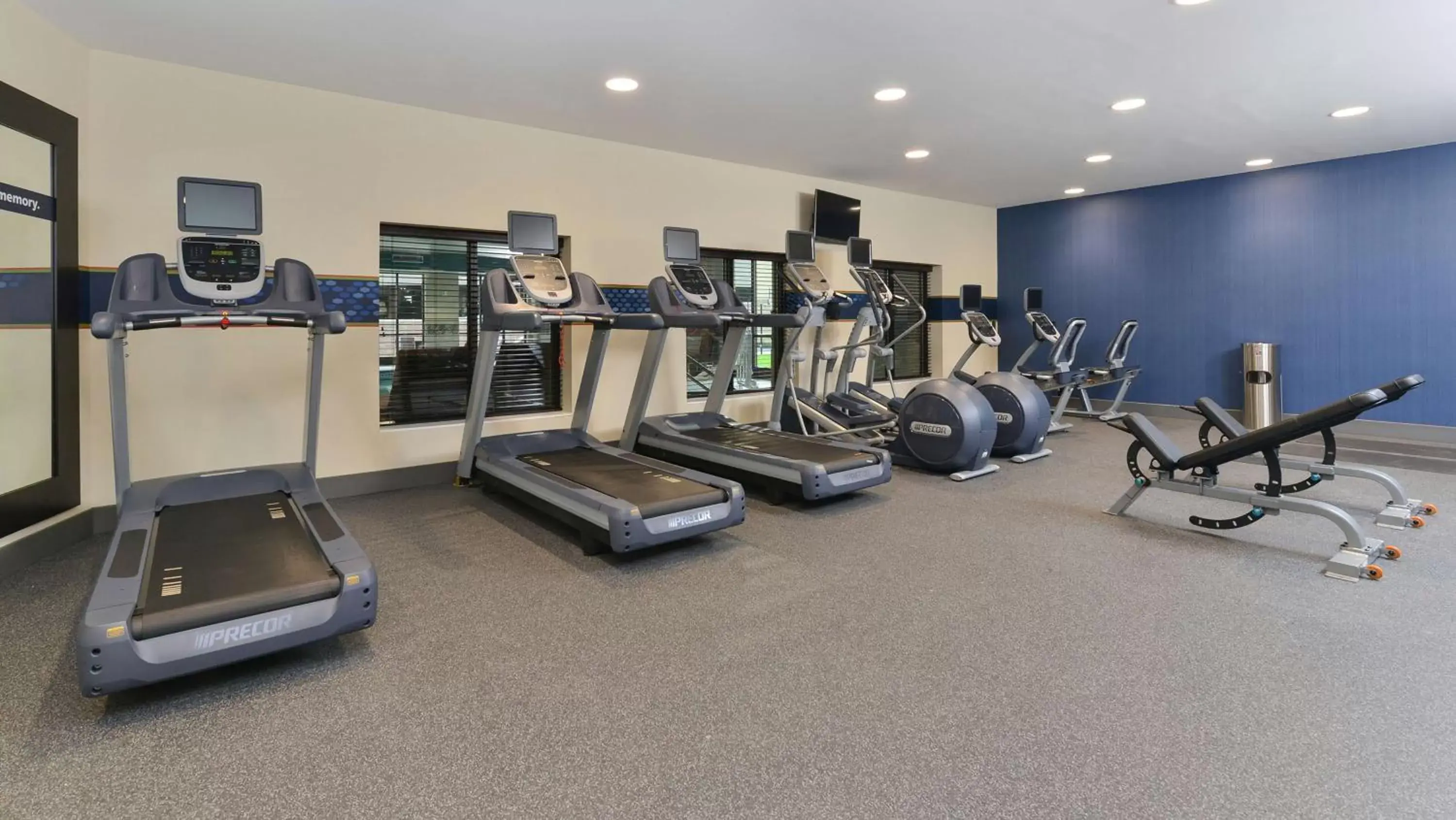 Fitness centre/facilities in Hampton Inn & Suites Des Moines Downtown Fitness centre/facilities in Hampton Inn & Suites Des Moines Downtown
