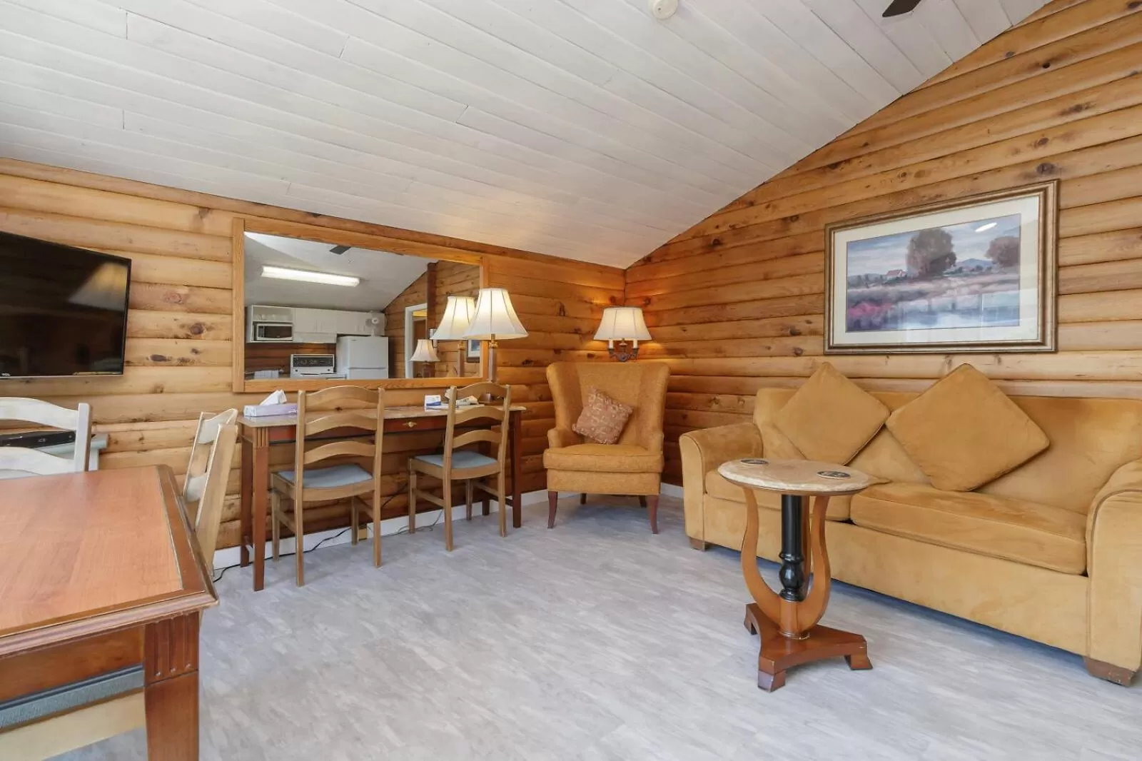 Seating Area in The Cedarwood Inn & Suites
