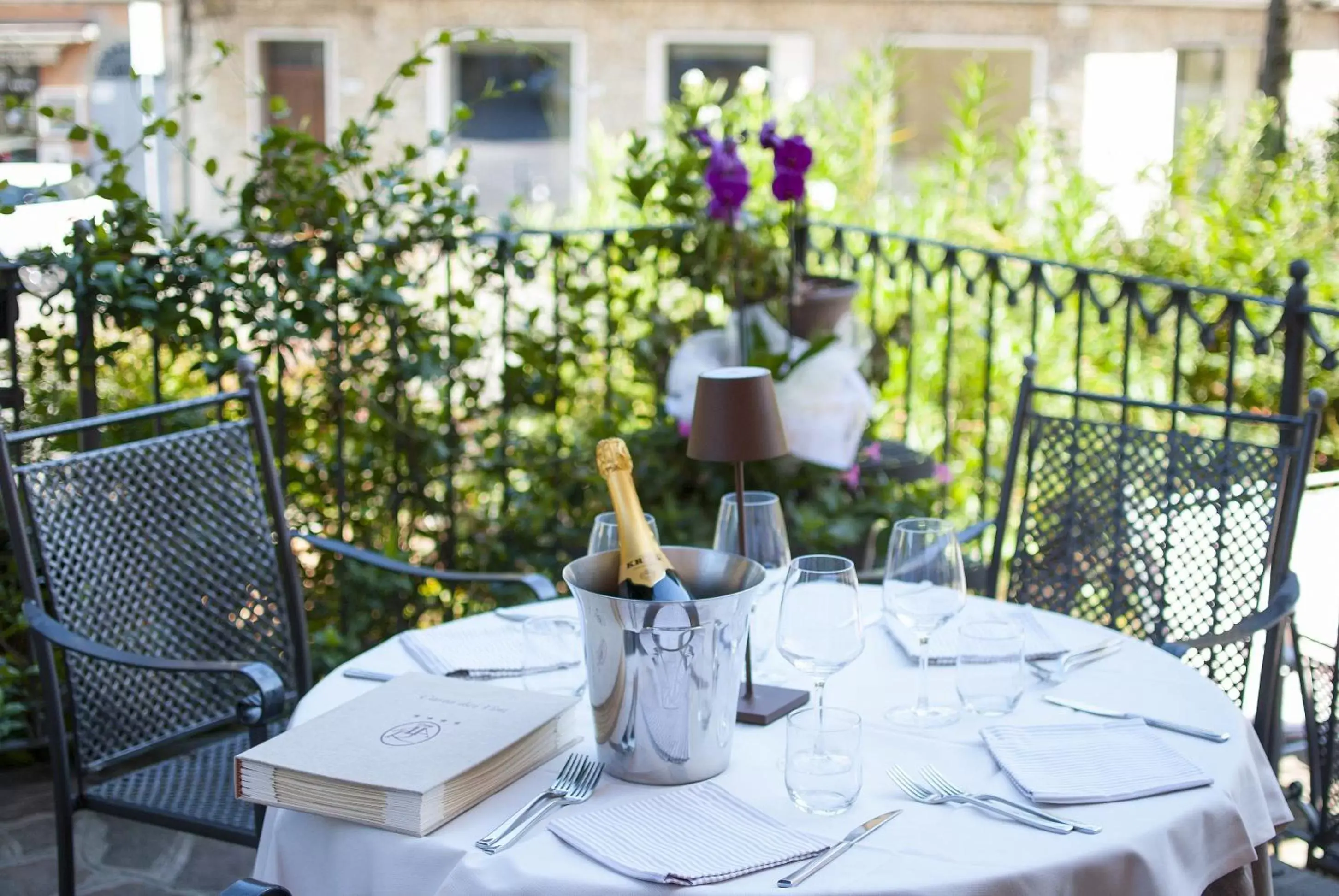 Garden, Restaurant/Places to Eat in Alla Rocca Hotel Conference & Restaurant