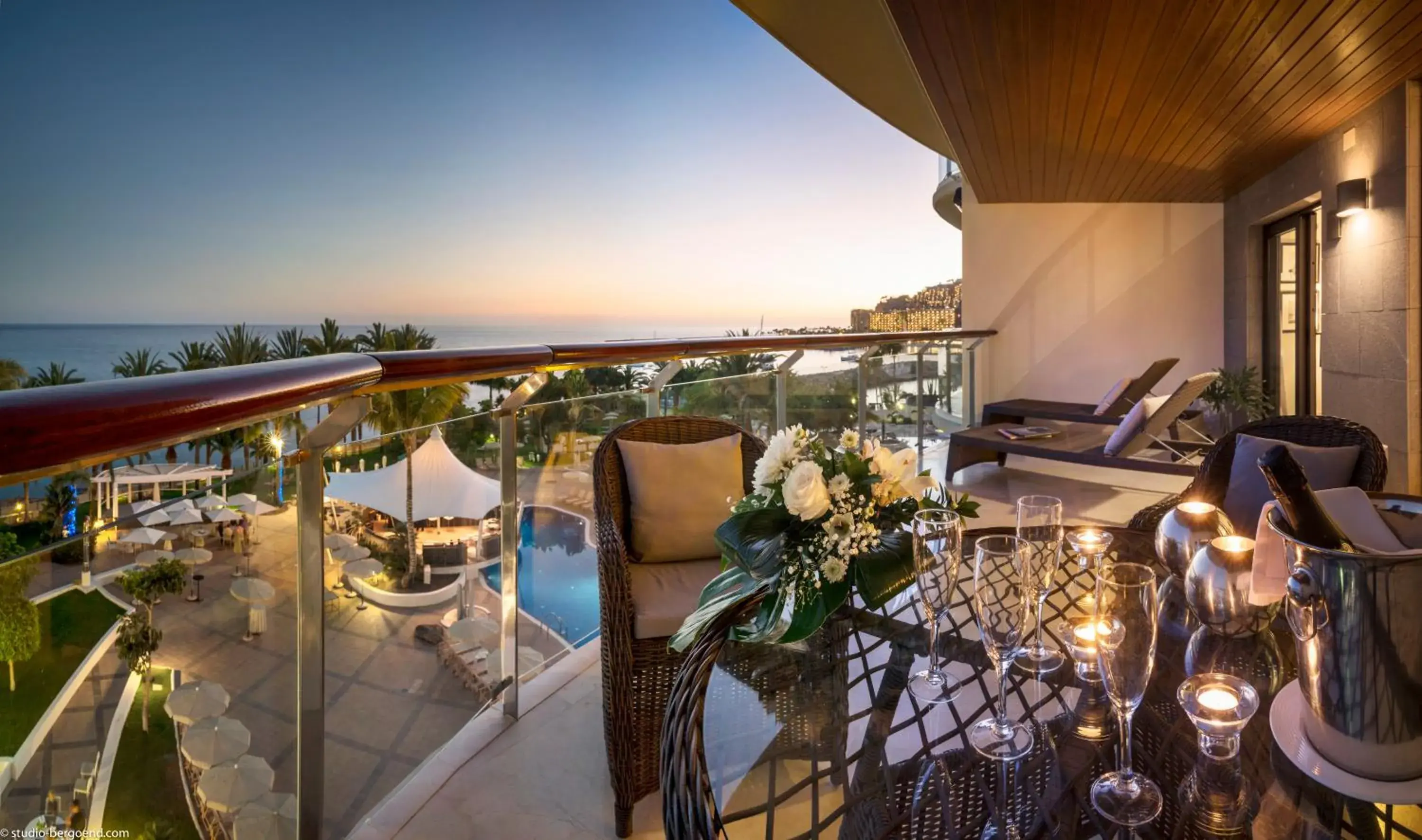 Balcony/Terrace, Restaurant/Places to Eat in Radisson Blu Resort Gran Canaria