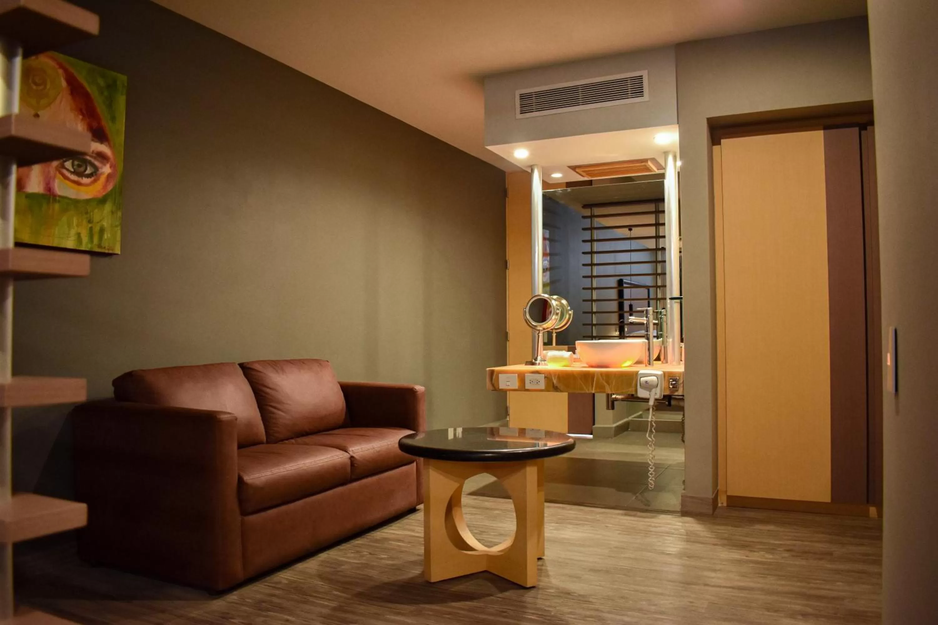 Seating area in Ramada by Wyndham Mexico City Santa Fe