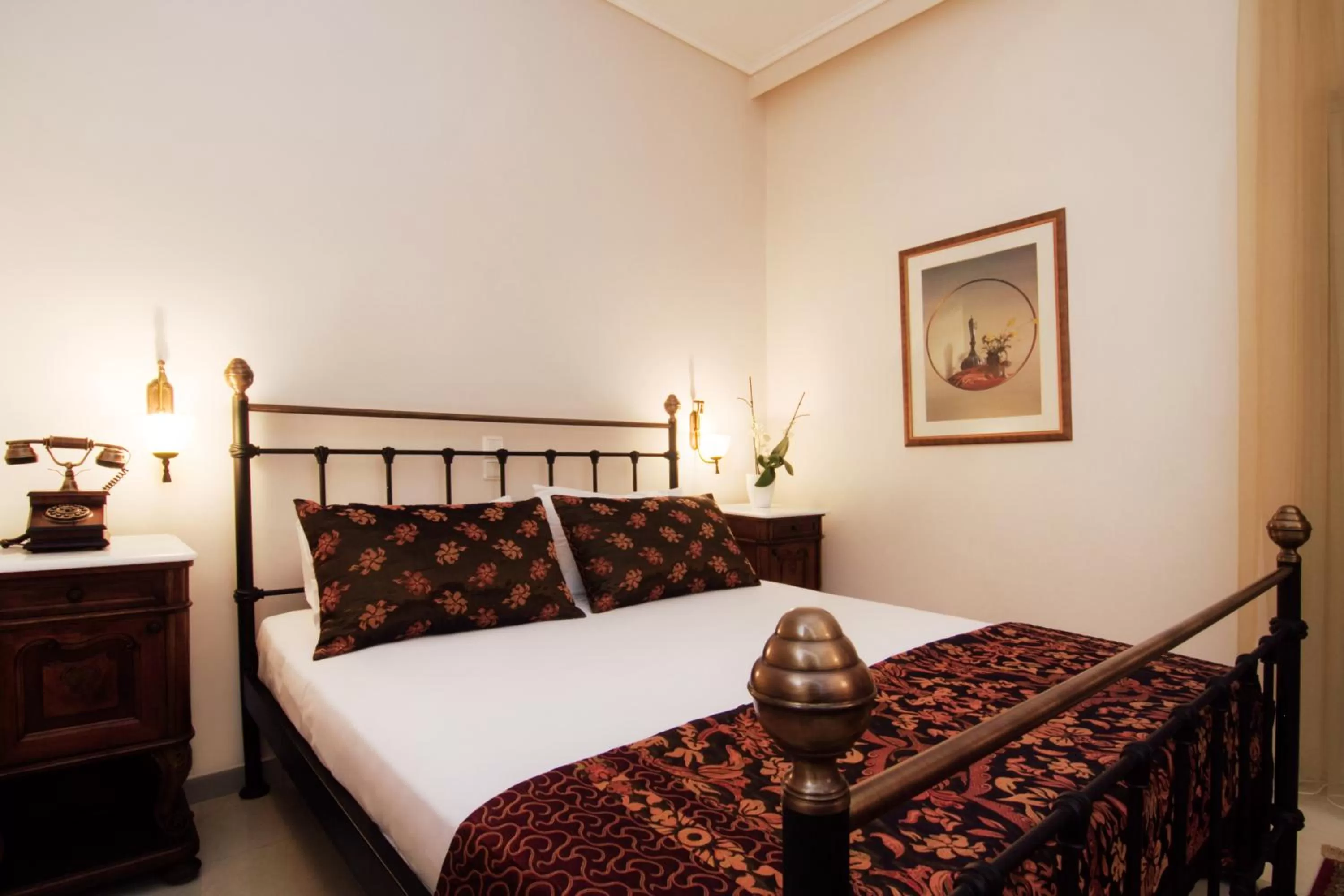 Bed in Green Hill Hotel