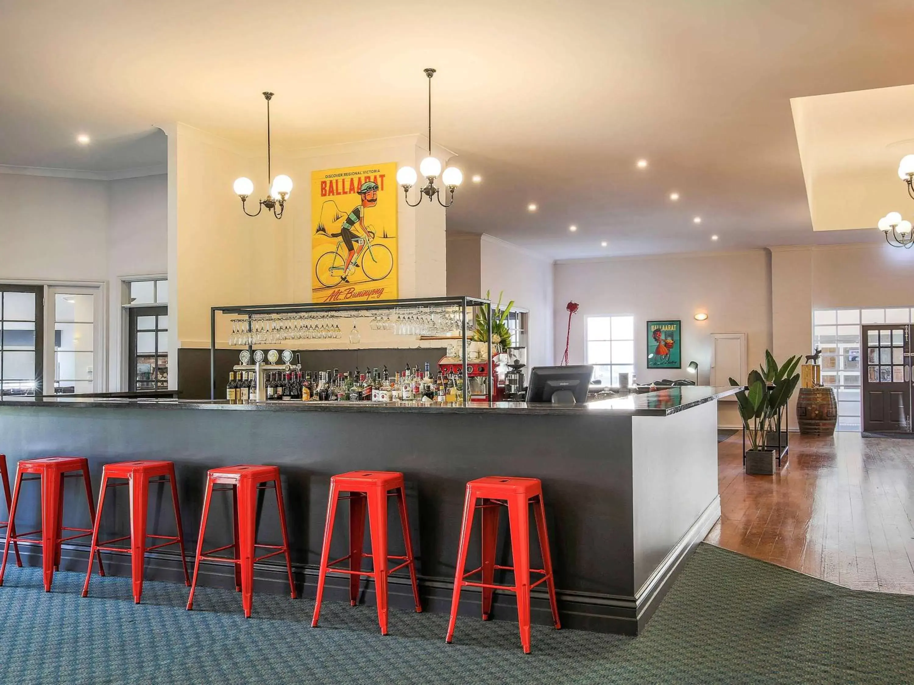 Property building, Lounge/Bar in Mercure Ballarat Hotel & Convention Centre