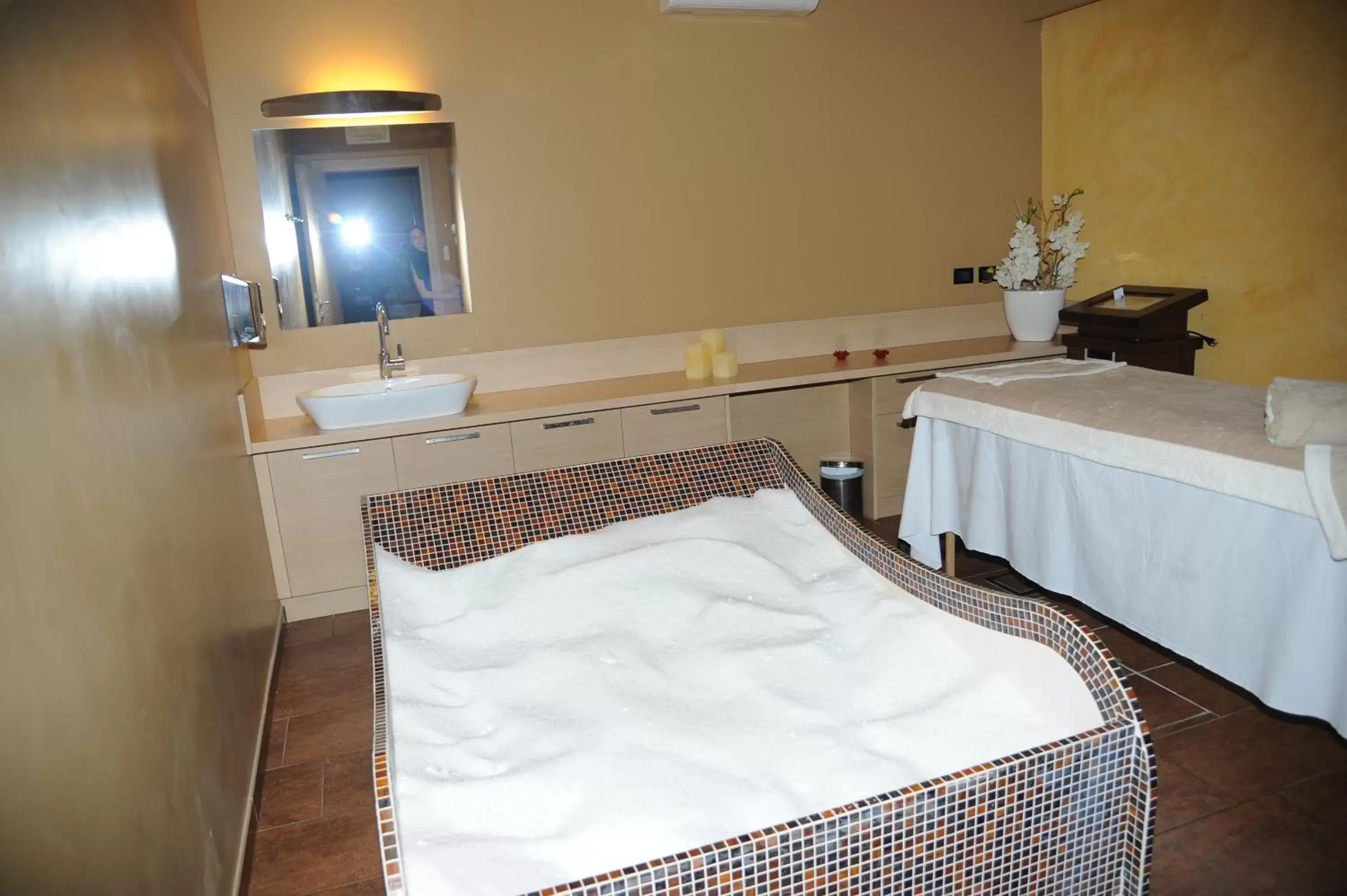 Spa and wellness centre/facilities, Bed in Hotel Resort Villa Luisa & Spa