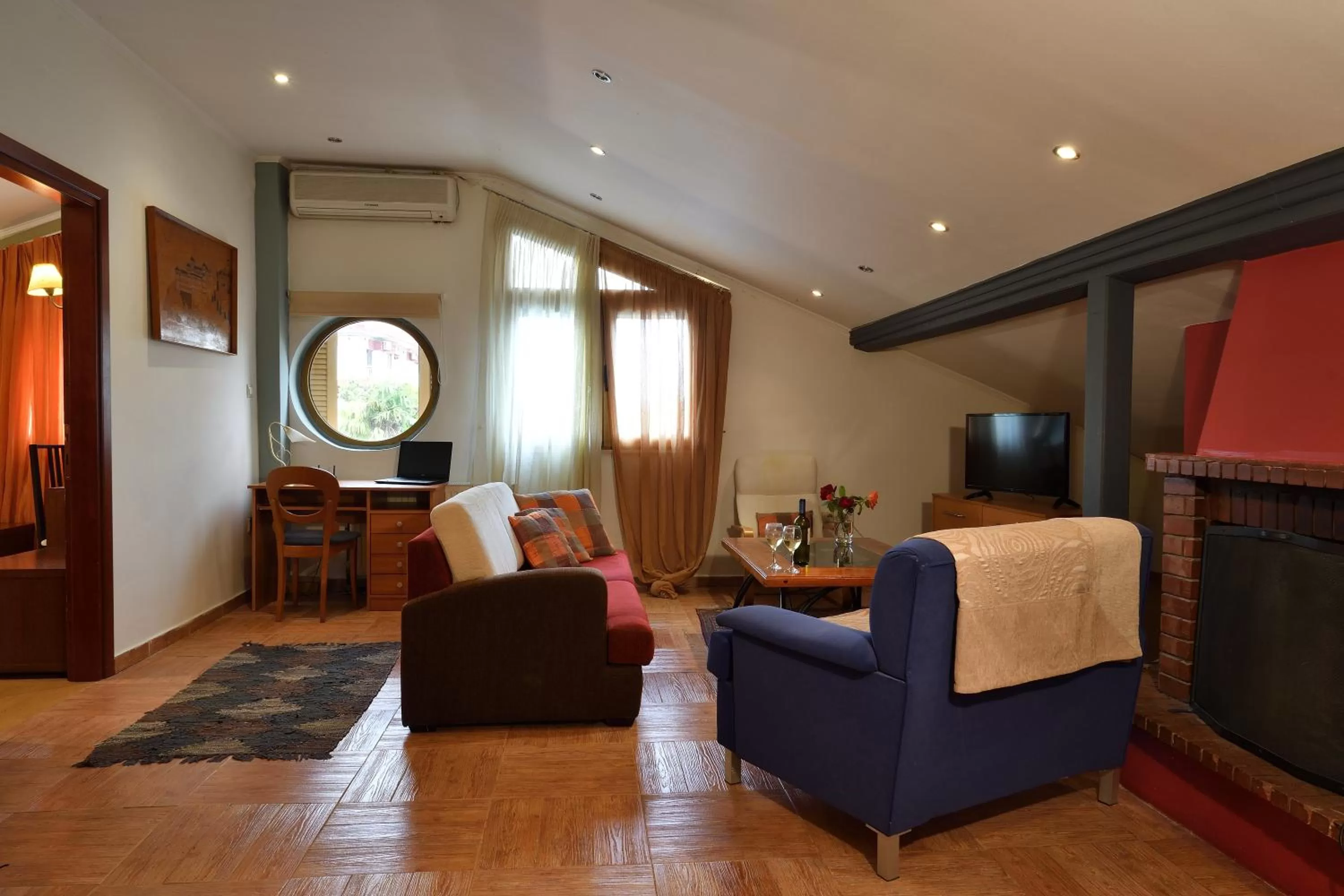 Decorative detail in Four Seasons Hotel