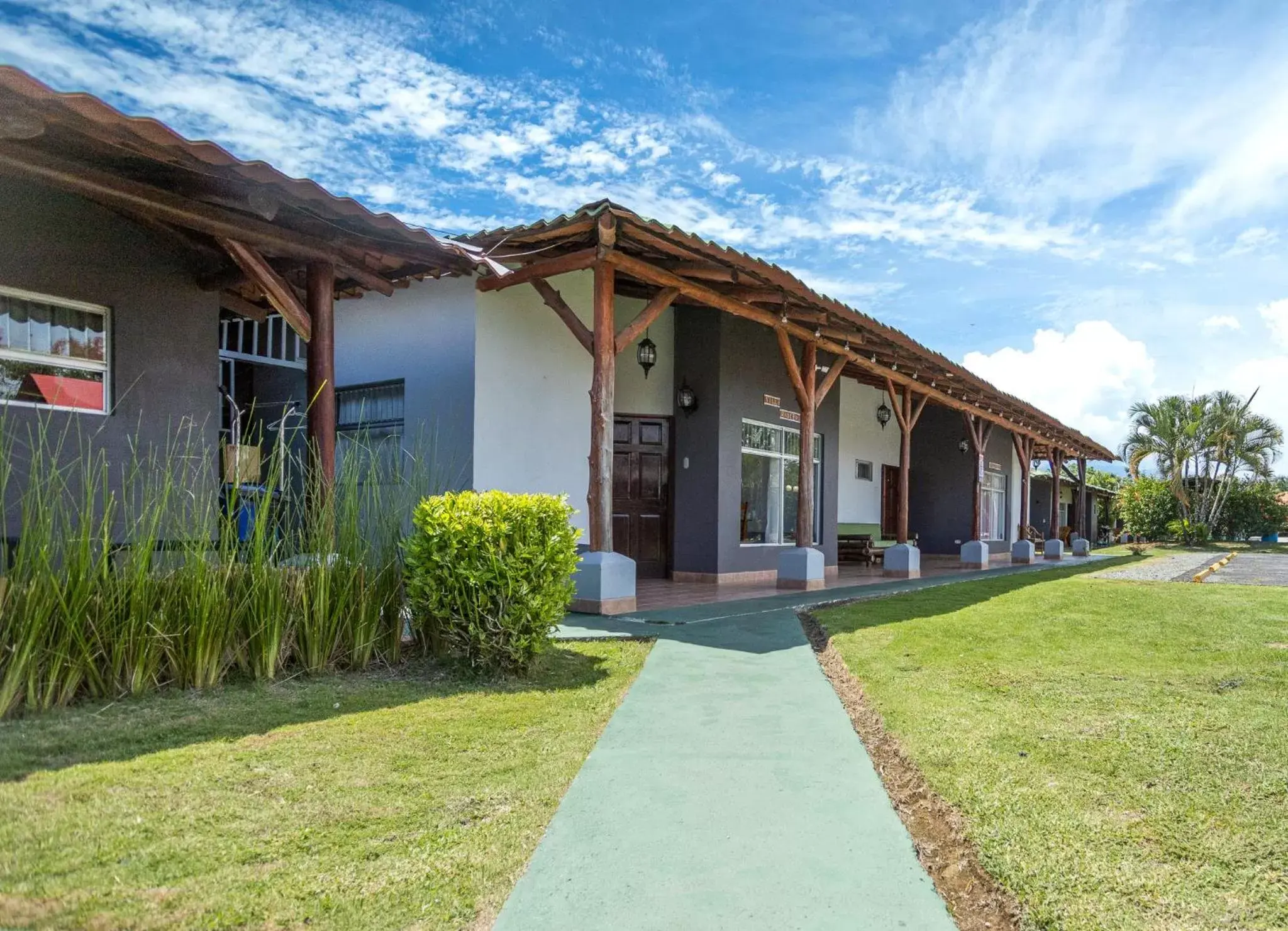 Property Building in Hotel El Rancho