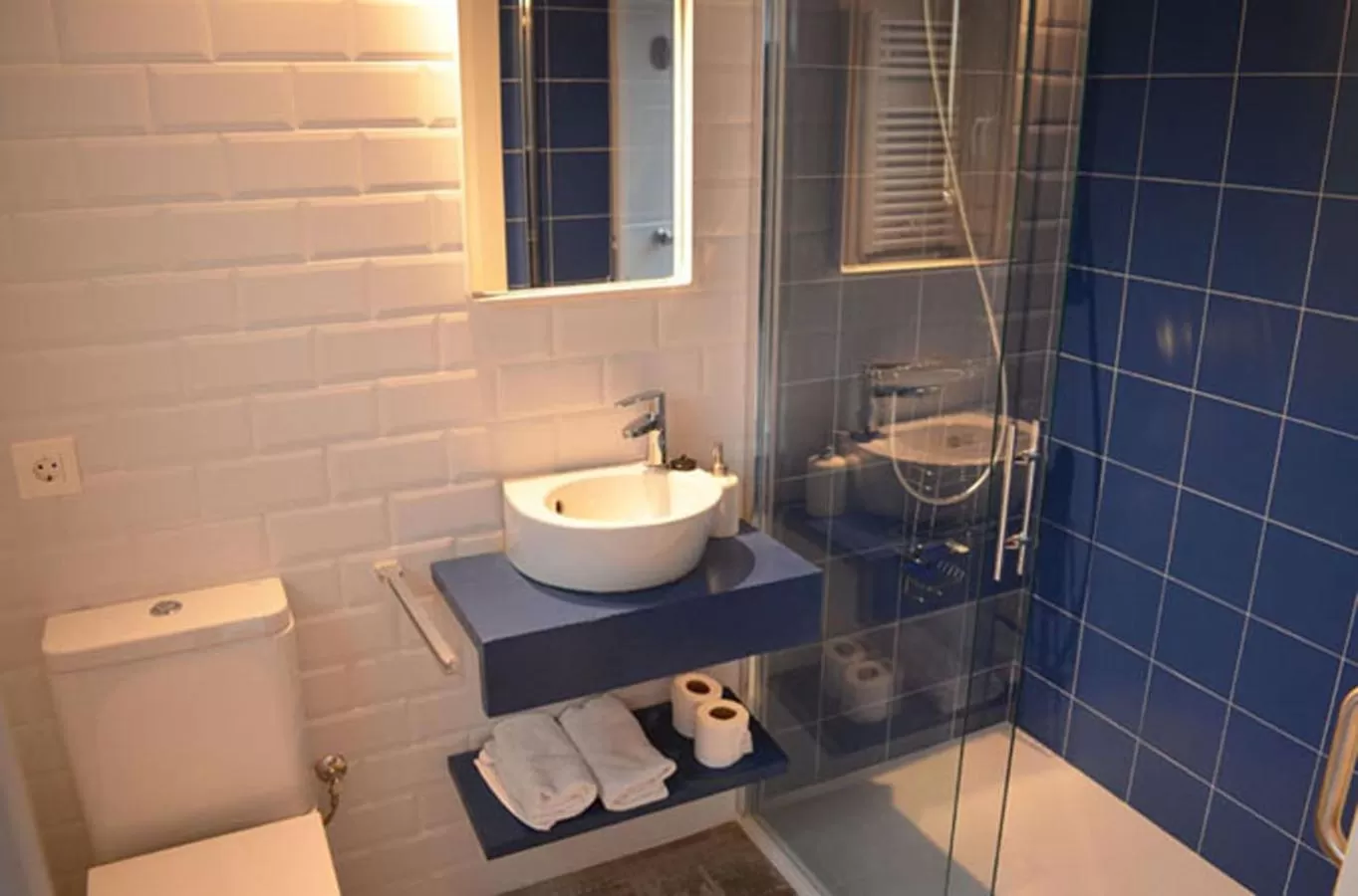 Shower in Casa Rural Txokoetxe