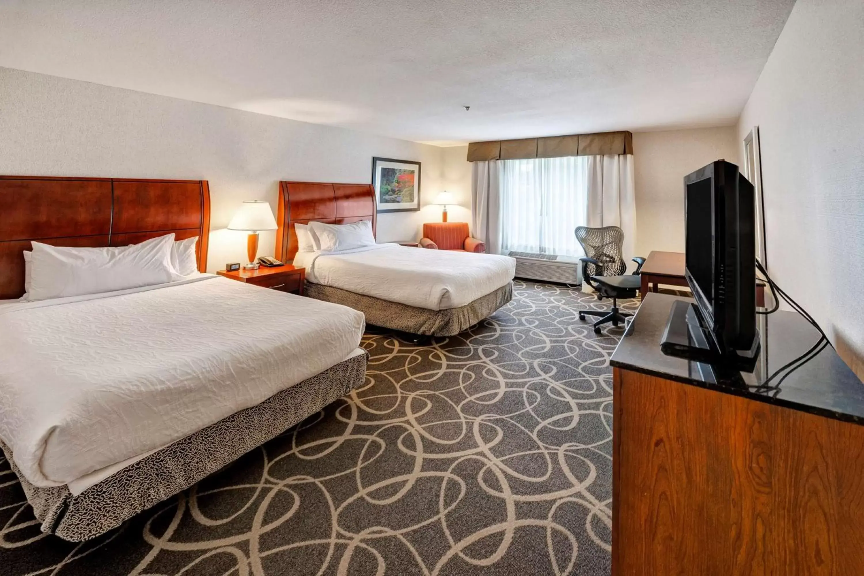 Bedroom in Hilton Garden Inn Portland Airport