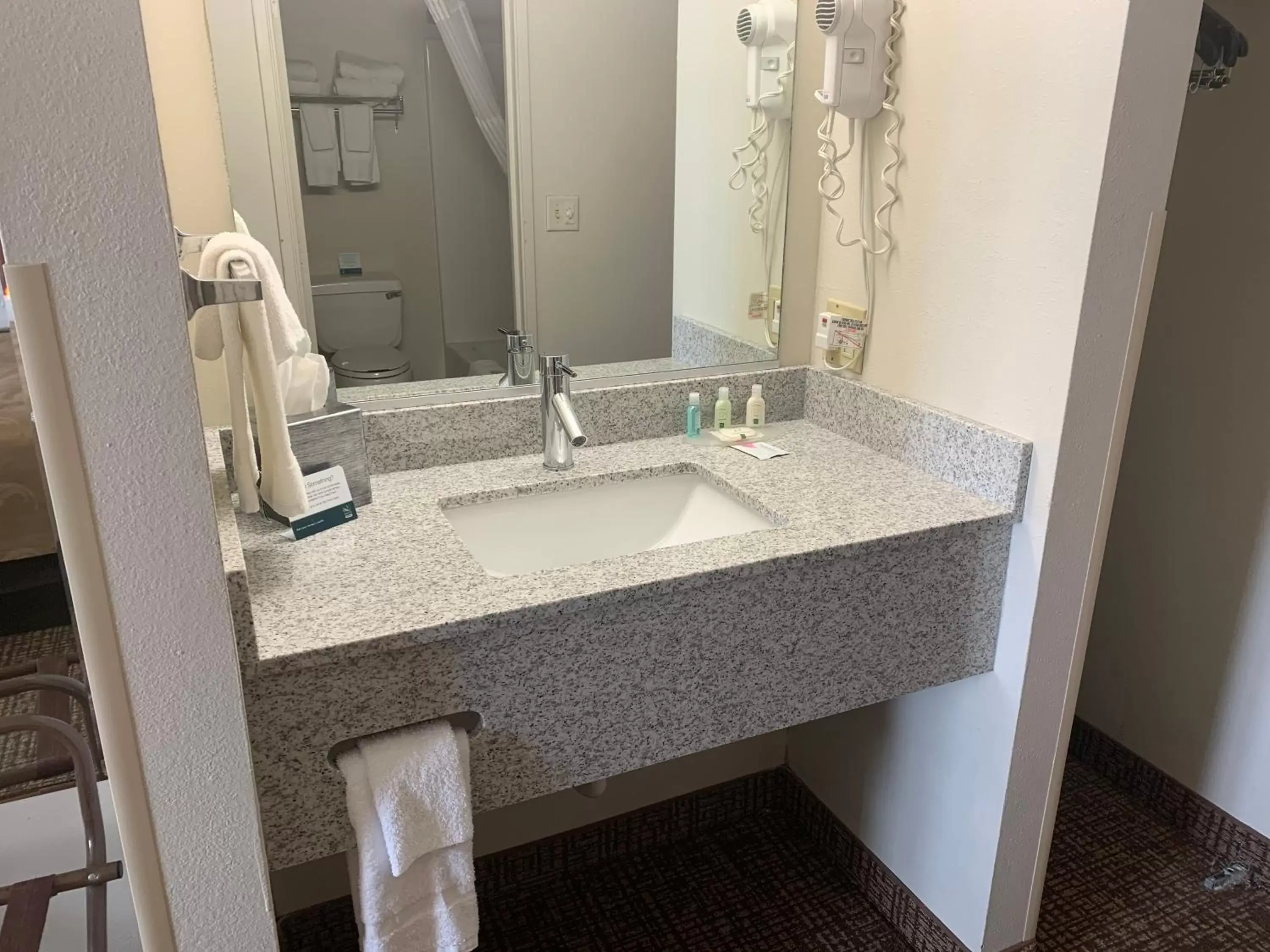 Bathroom in Quality Inn