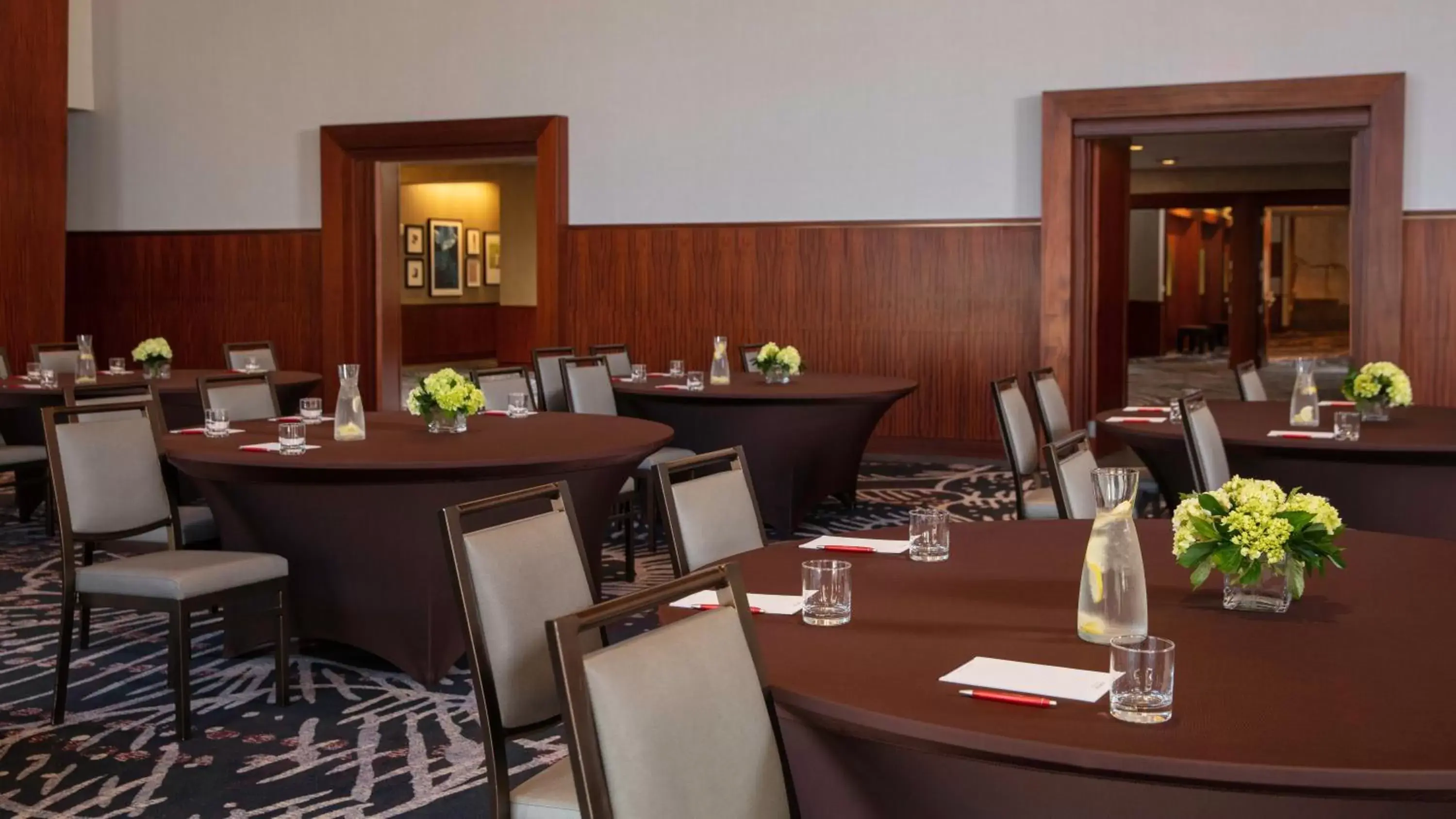Meeting/conference room, Restaurant/Places to Eat in Kimpton Alma San Diego, an IHG Hotel