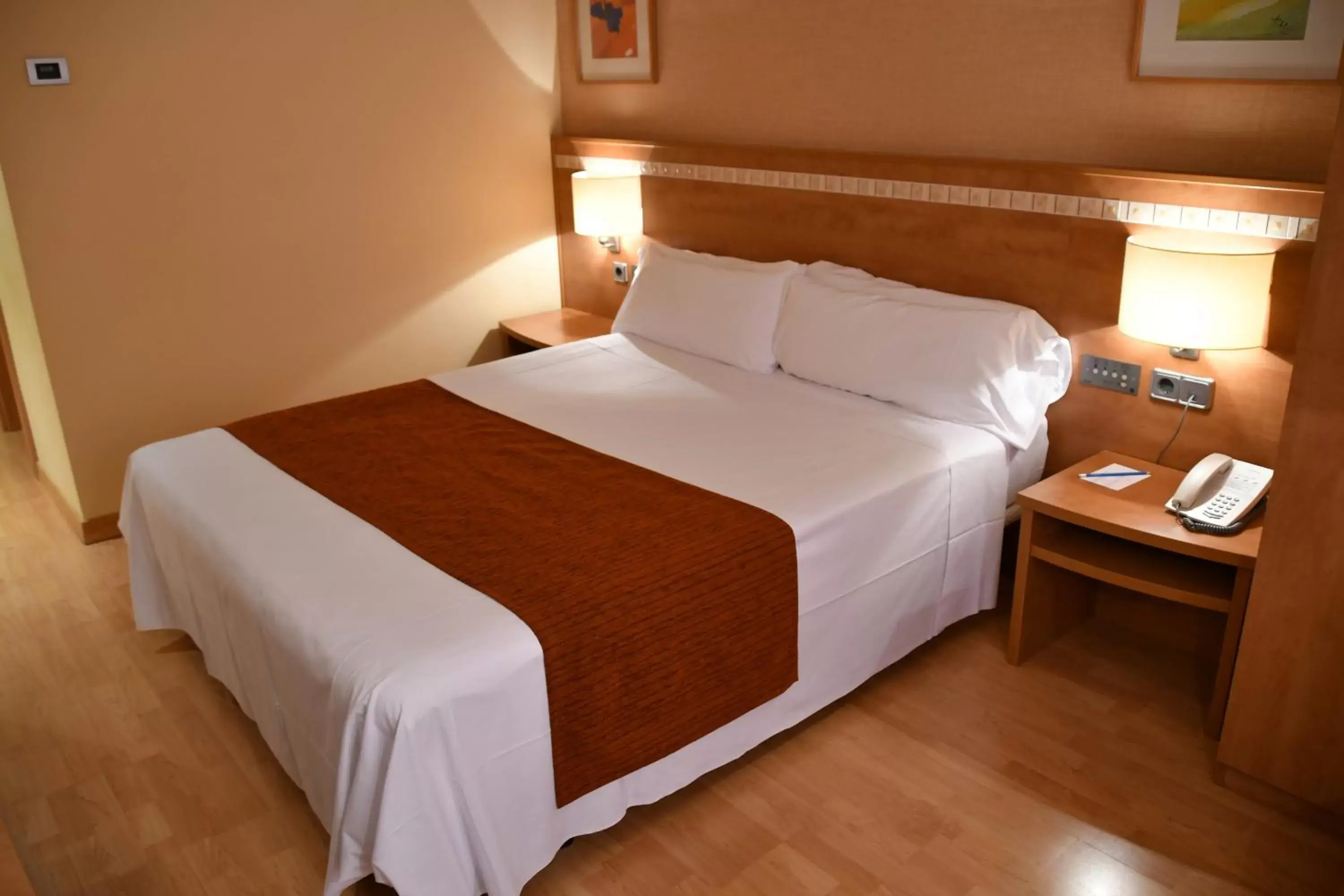 Bed in Hotel Class Valls