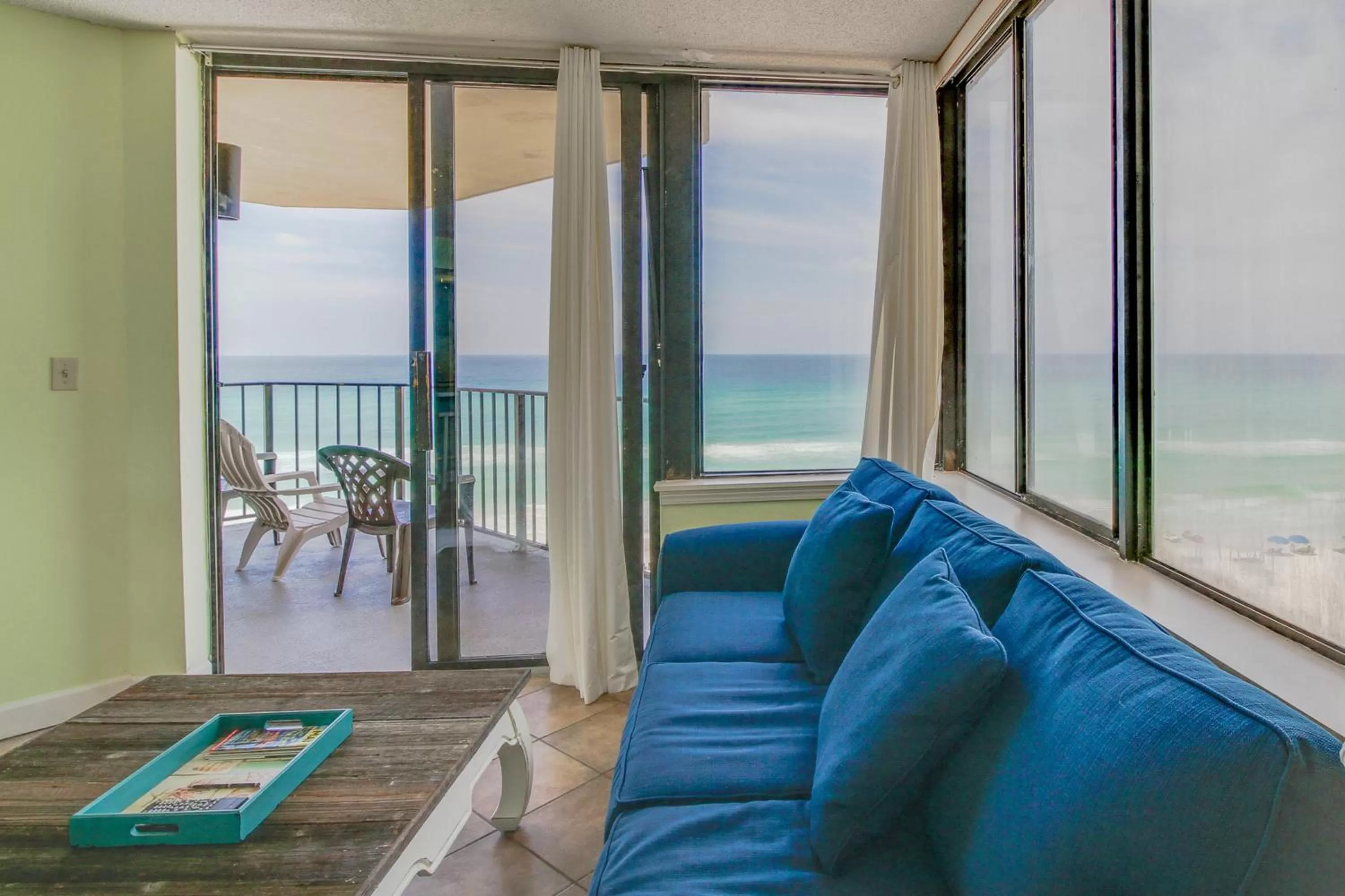 Seating Area in Sunbird #705W