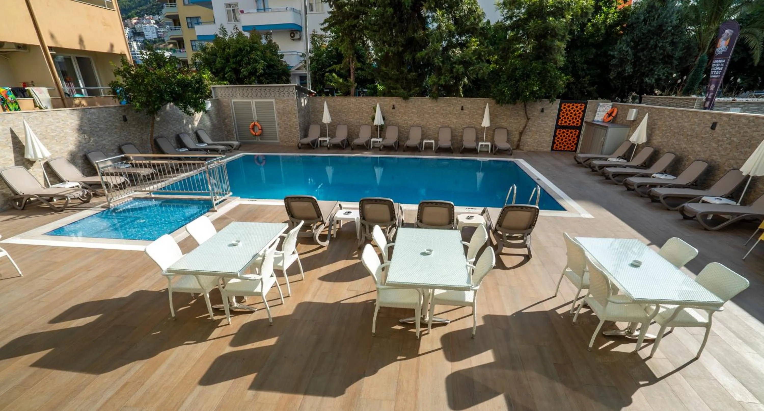 Swimming pool in Kleopatra Celine Hotel