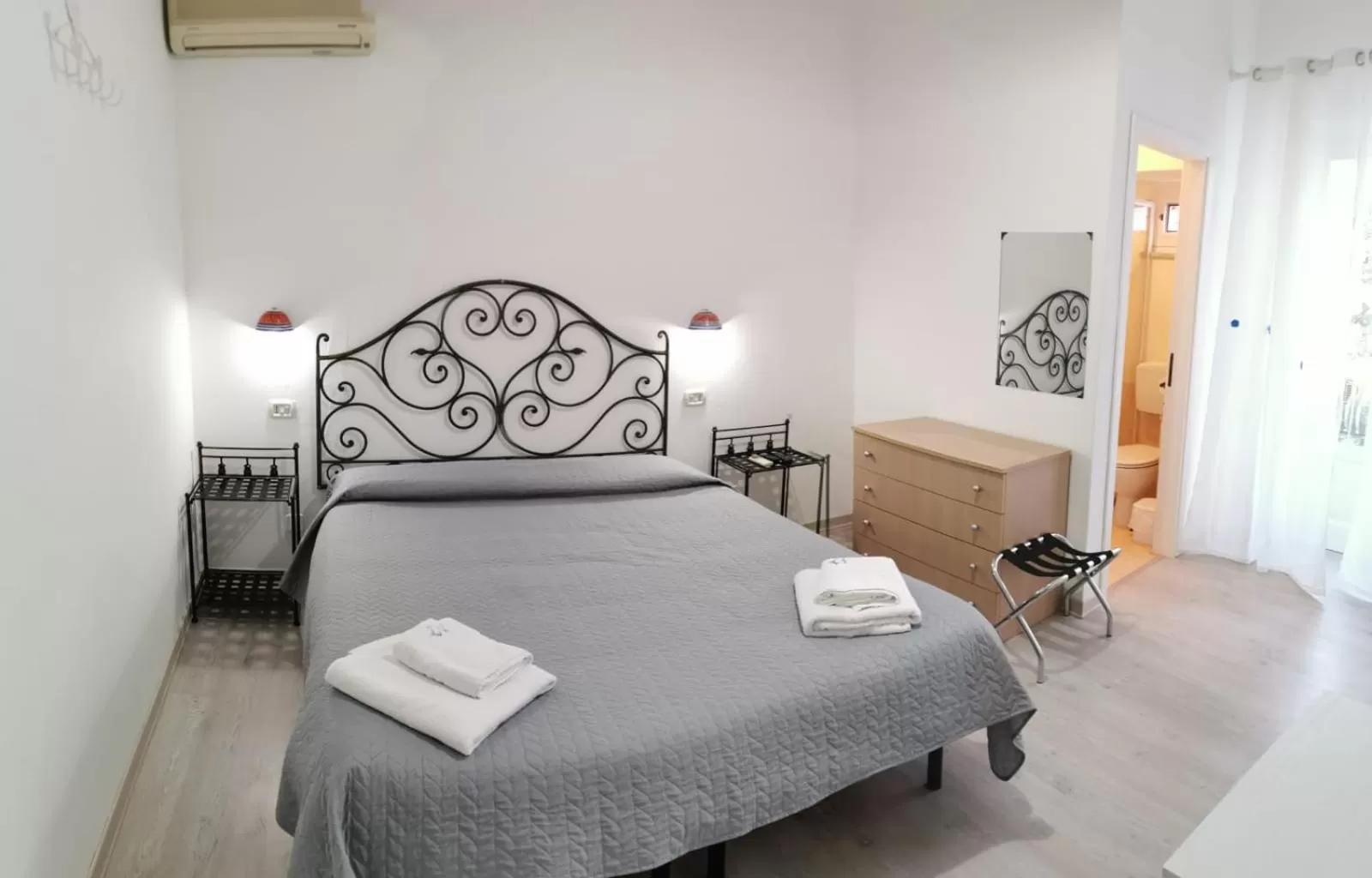 Bed in Lo Nardo Accommodation