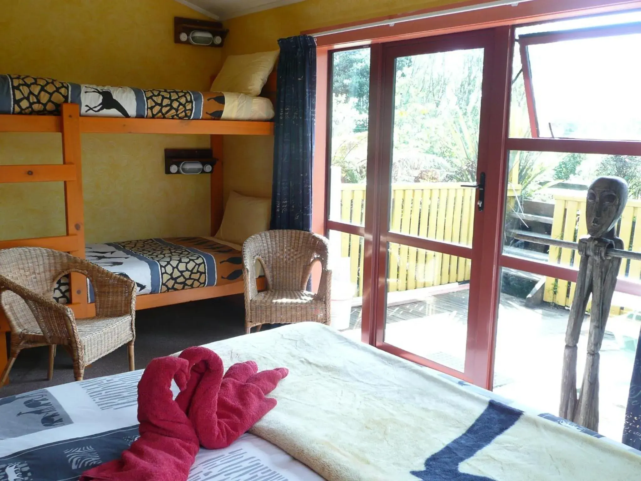 Day, Bunk Bed in Global Village Travellers Lodge