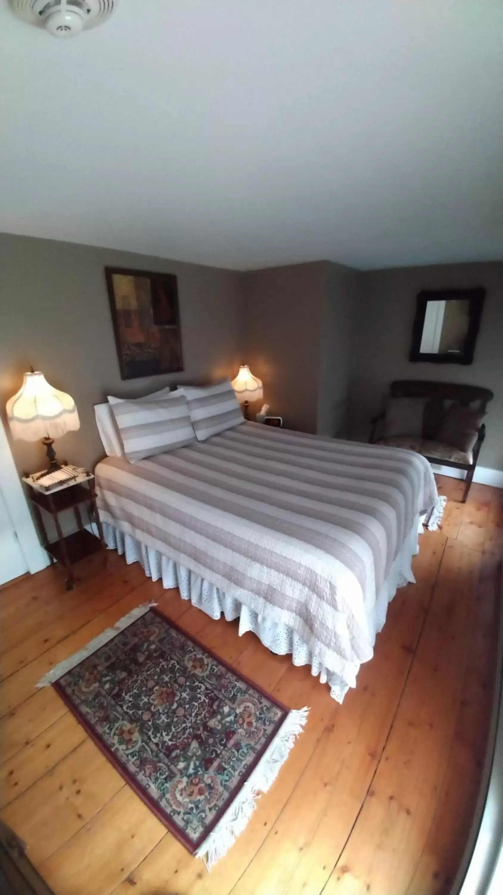 Bed in The Greenfield Inn