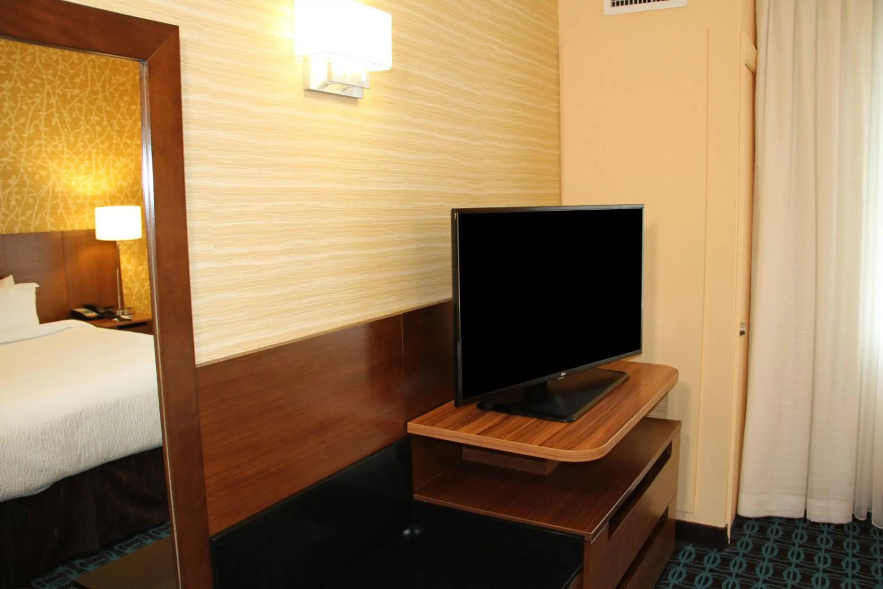 Photo of the whole room, TV/Entertainment Center in Fairfield by Marriott Inn & Suites Jonestown Lebanon Valley