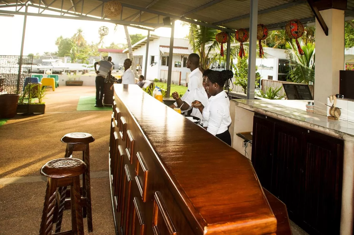 Restaurant/places to eat in Hotel Le Marly