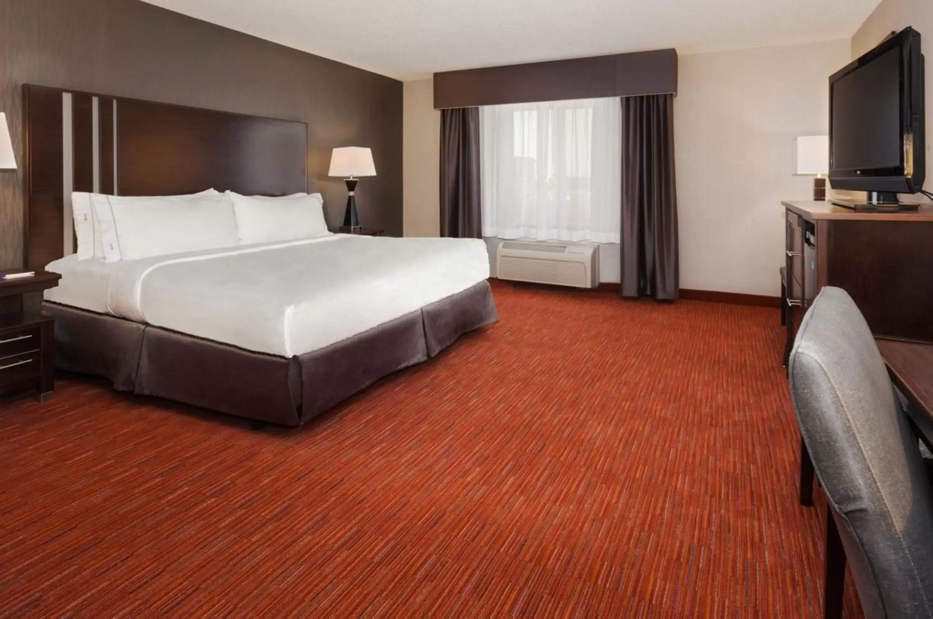 Photo of the whole room, Bed in Holiday Inn Express & Suites Rapid City, an IHG Hotel