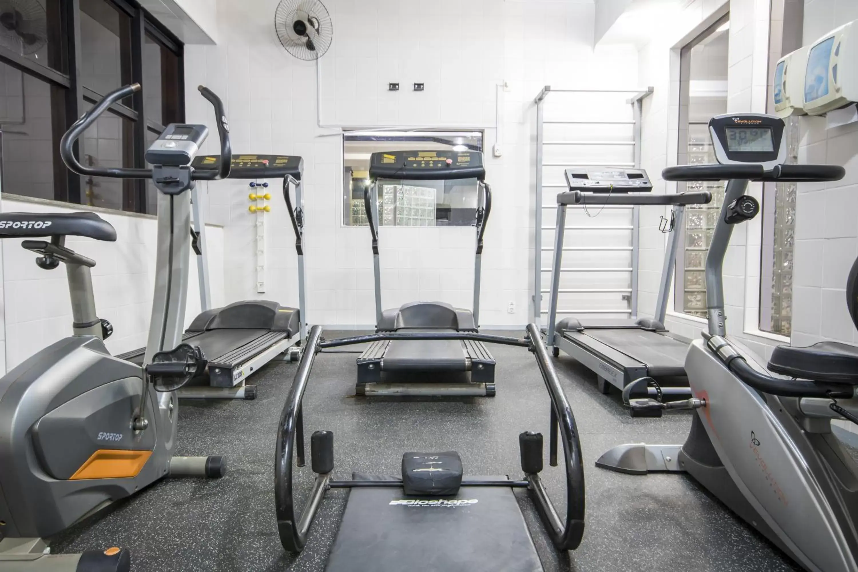 Fitness centre/facilities in Hotel Dan Inn Sorocaba by Nacional Inn Fitness centre/facilities in Hotel Dan Inn Sorocaba by Nacional Inn