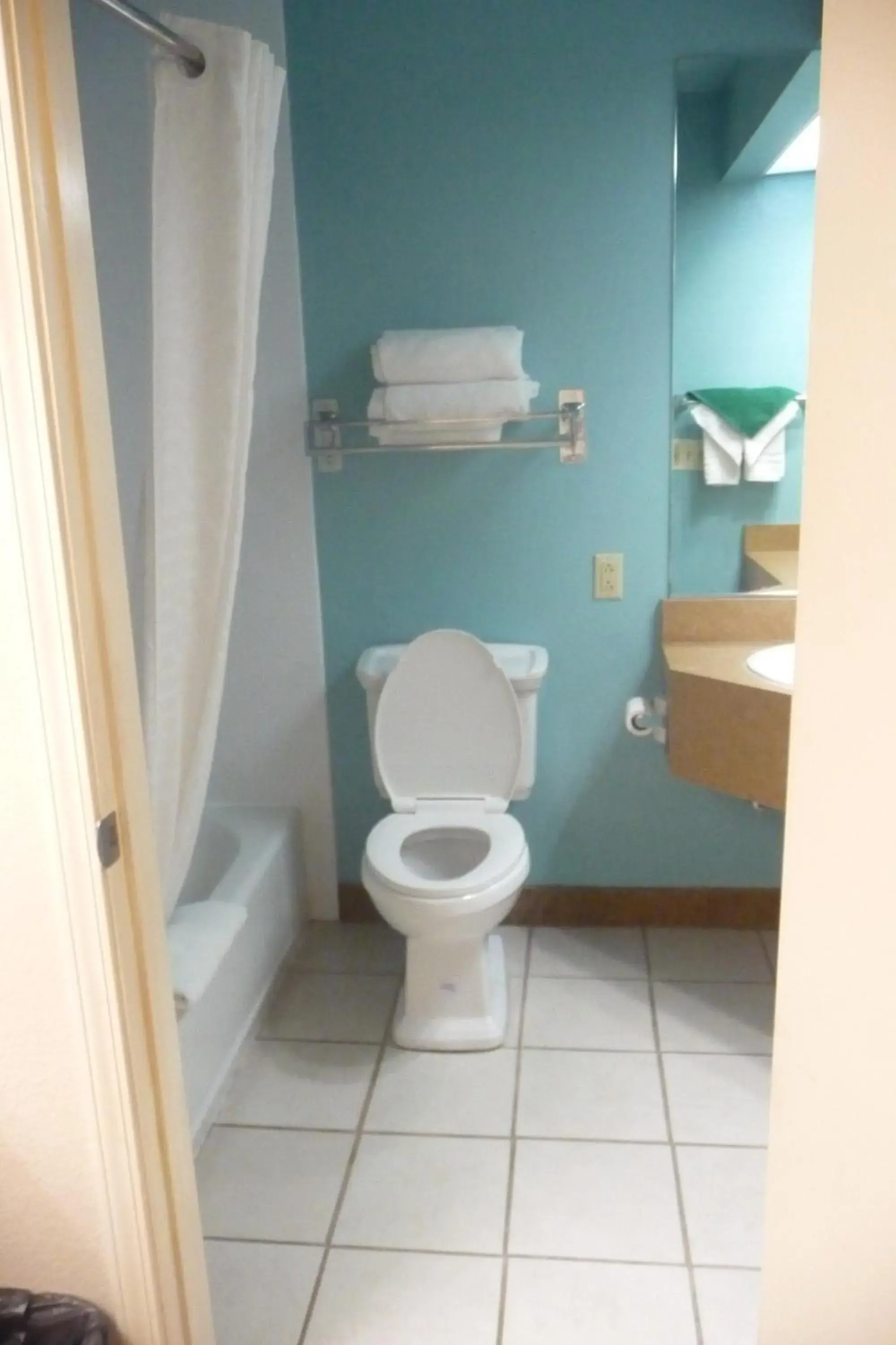Bathroom in Sierra Inn