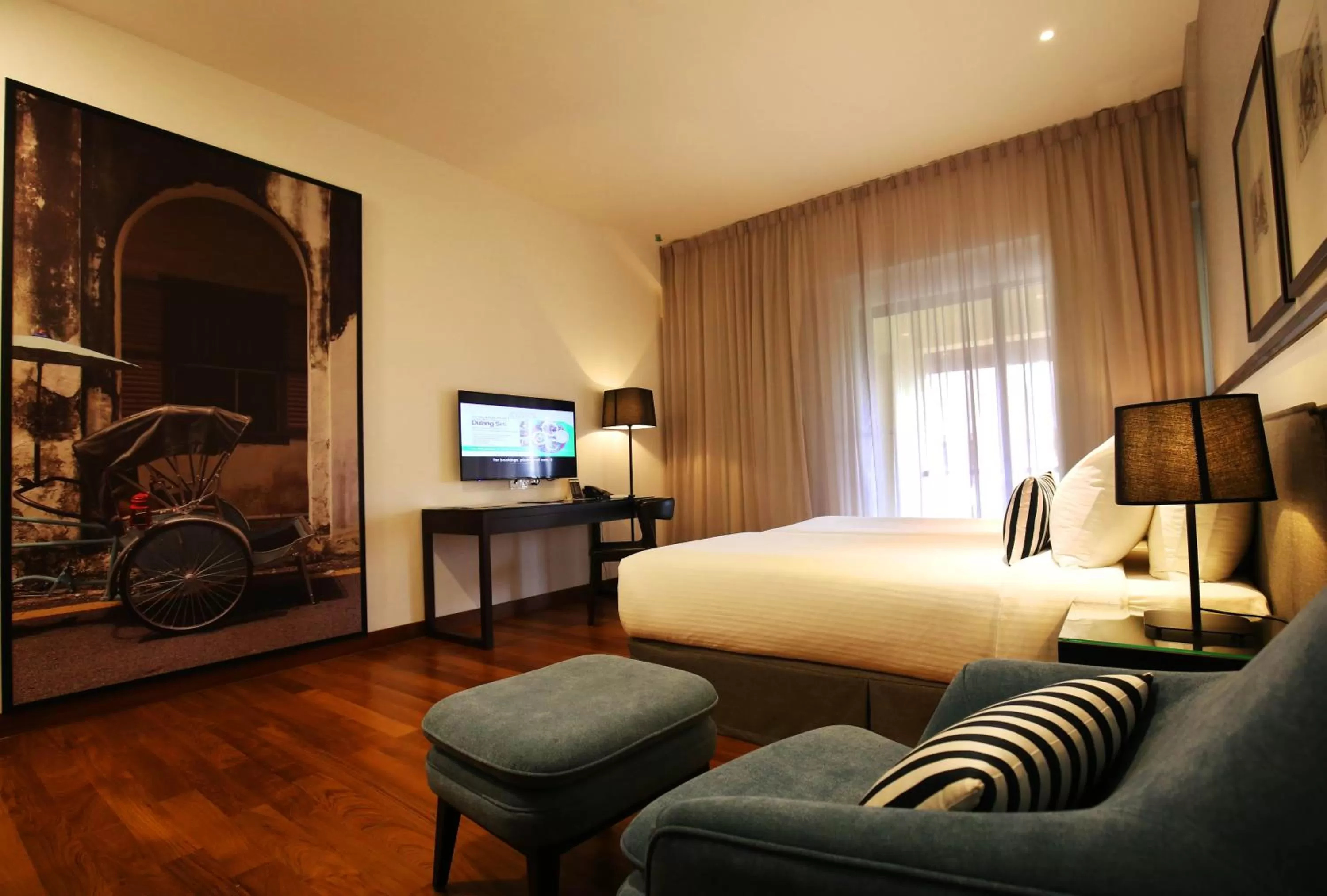 Photo of the whole room, Bed in Pulai Springs Resort Official