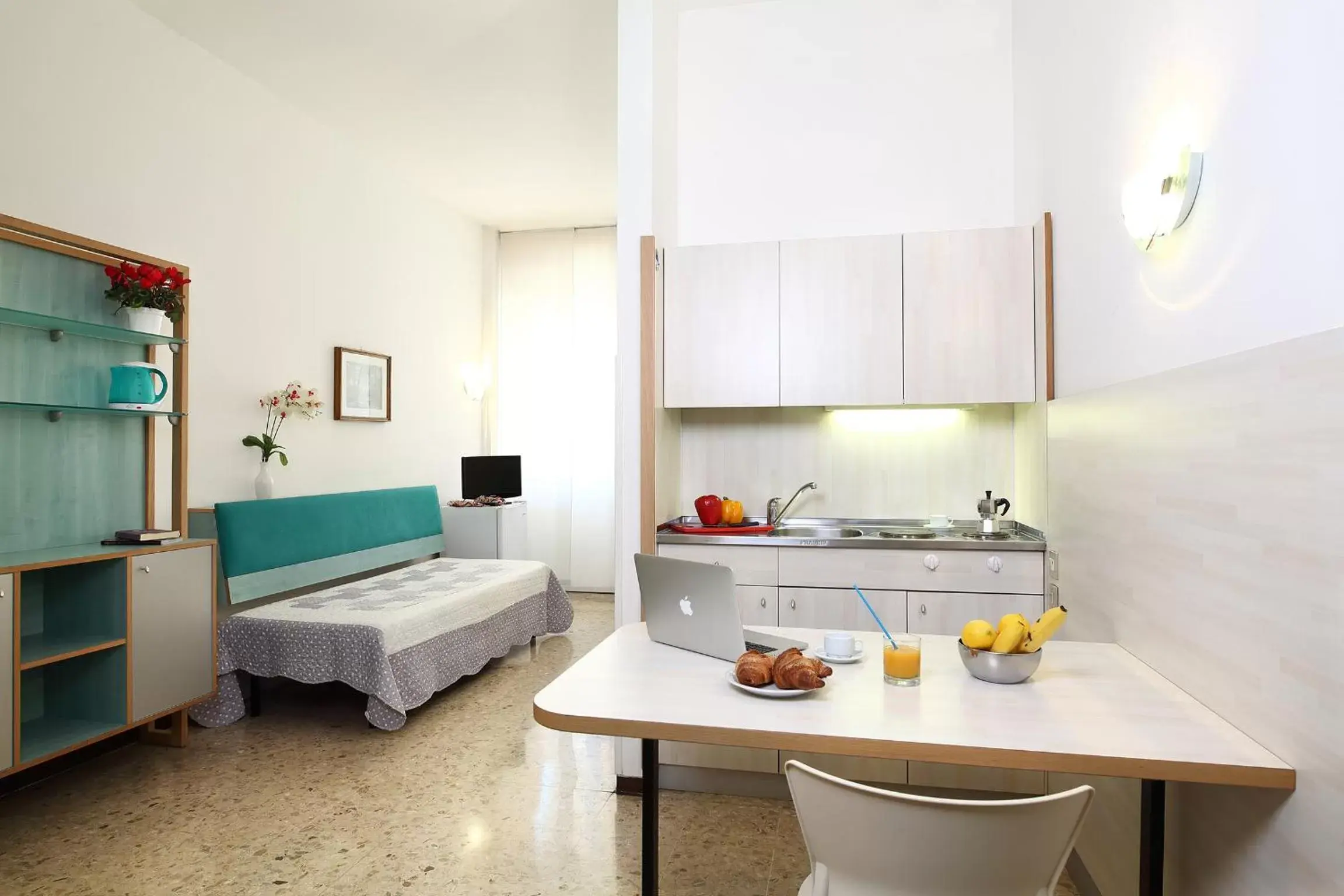 Bed, Kitchen/Kitchenette in Residence Giusti 6