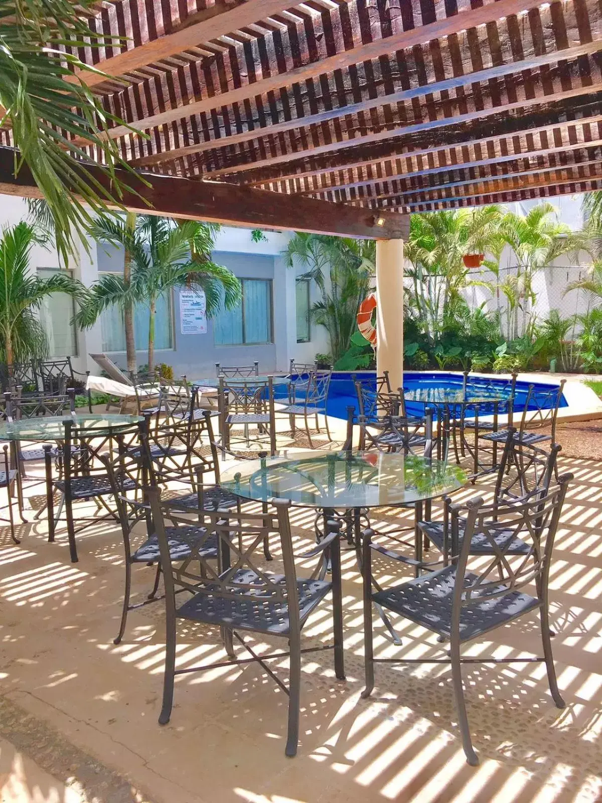 Patio, Restaurant/Places to Eat in Ambiance Suites