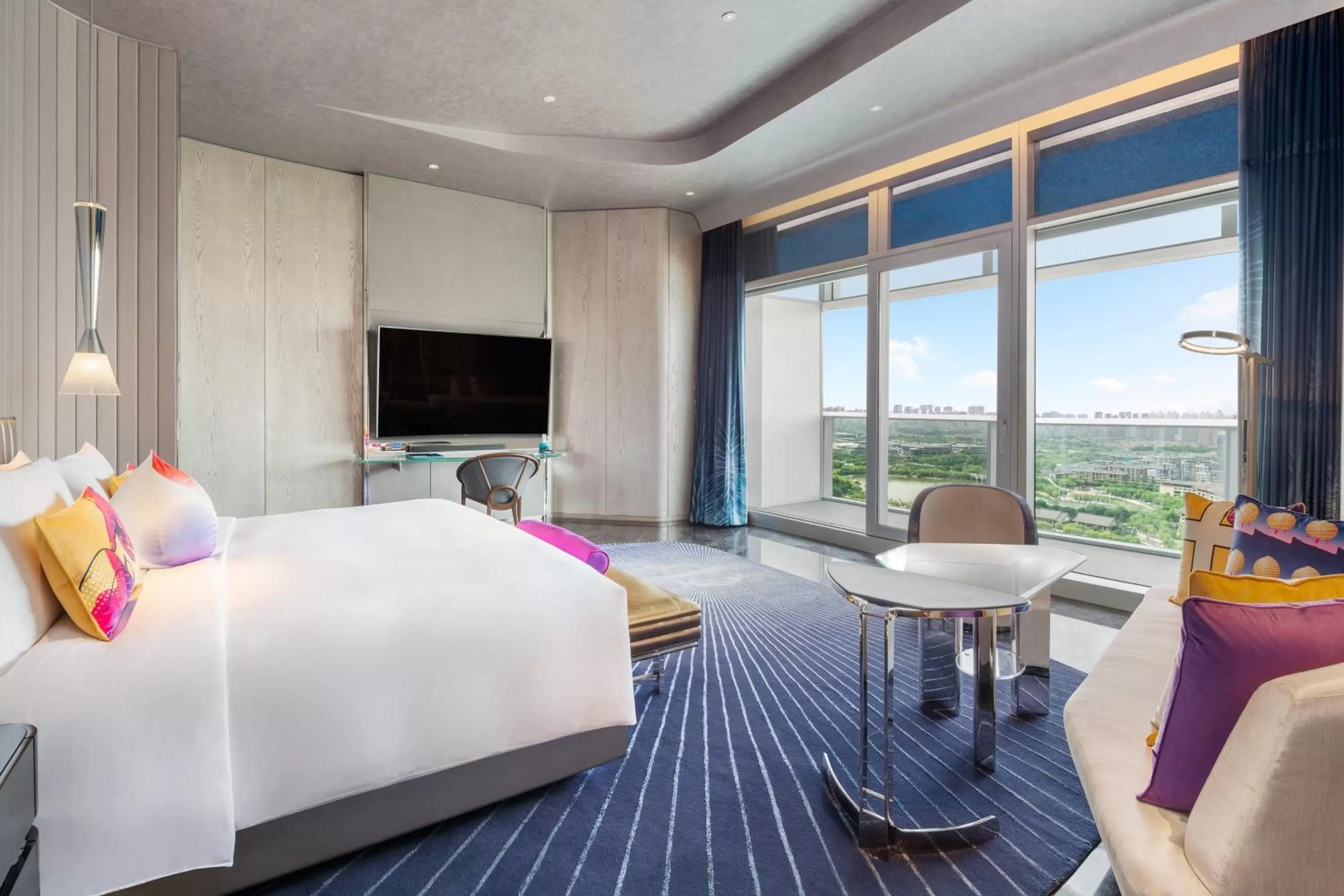 Bedroom, Bed in W XIAN Hotel