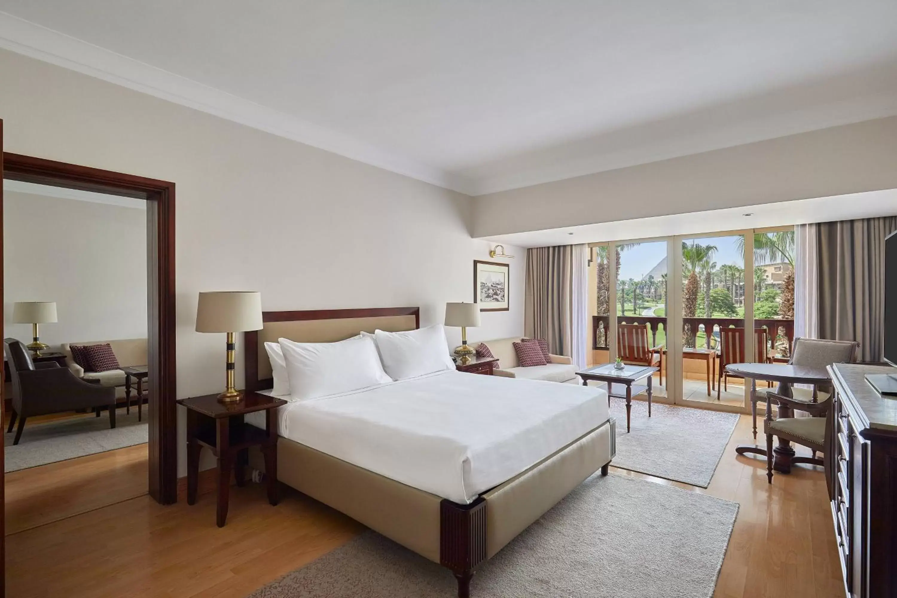 Bedroom in Marriott Mena House, Cairo