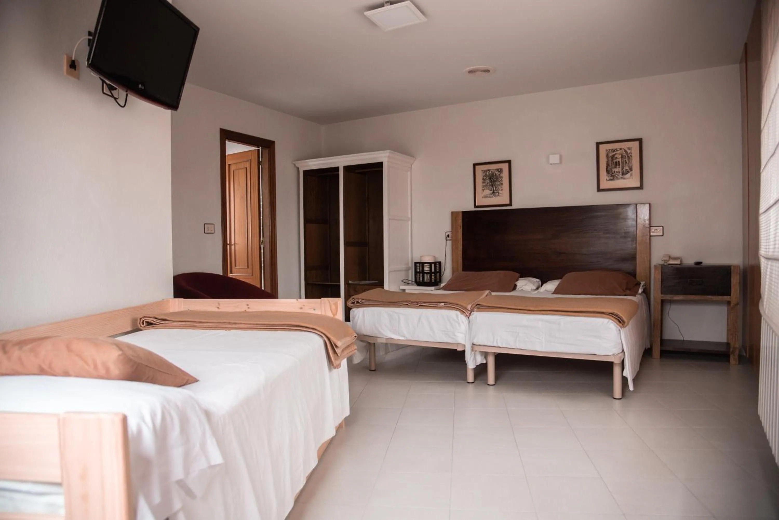 Photo of the whole room, Bed in Hotel Los Olmos