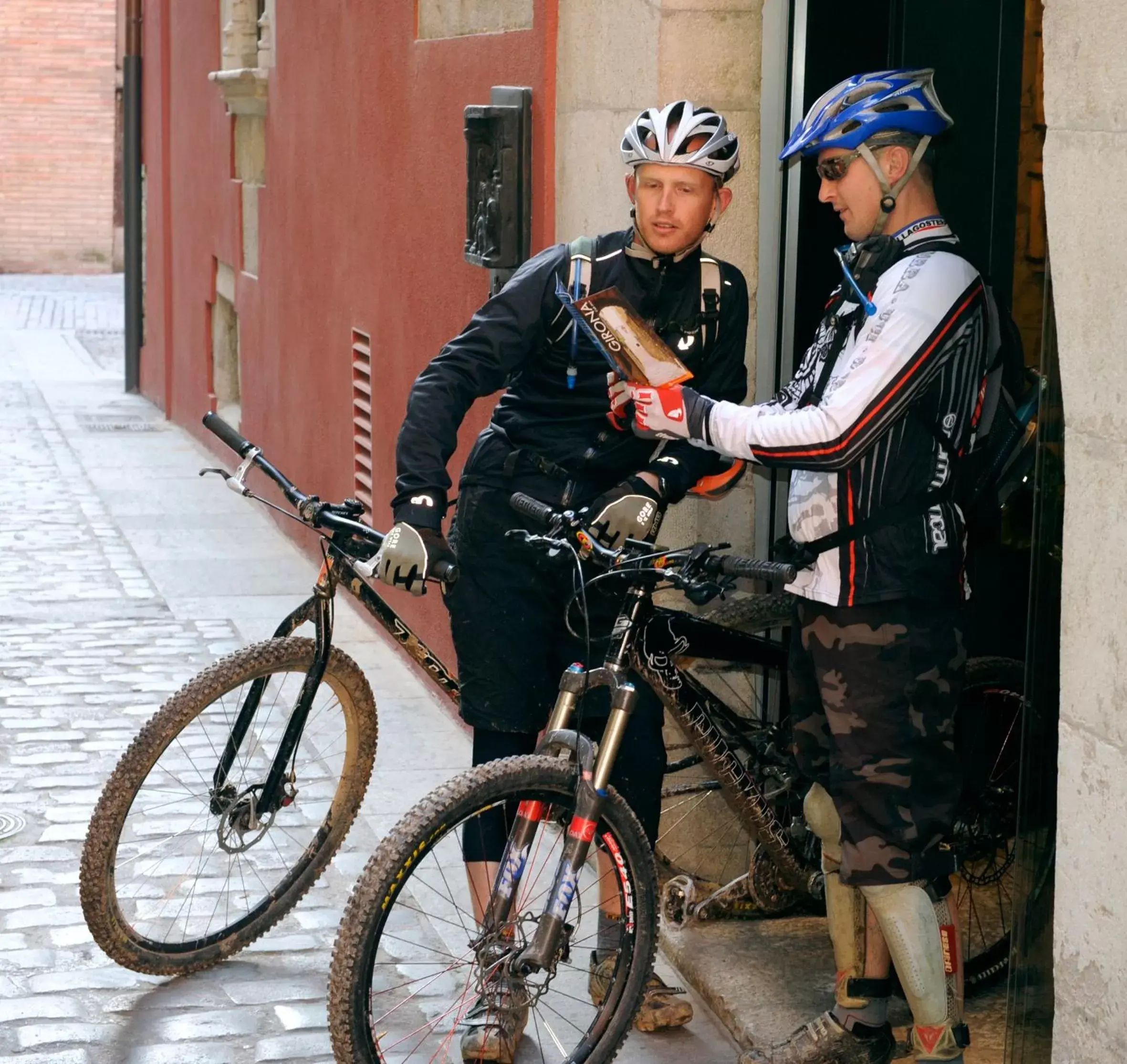 Spring, Biking in Hotel Museu Llegendes de Girona