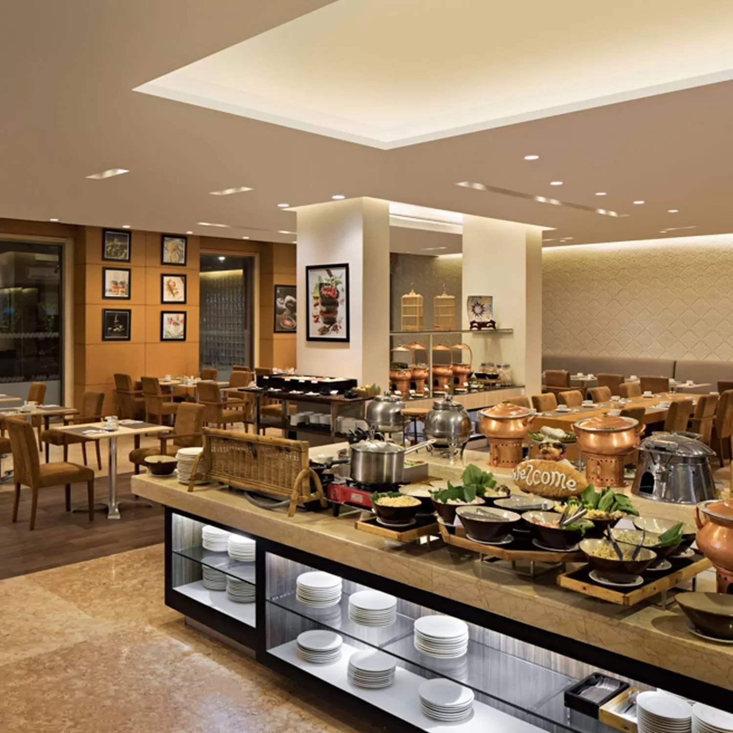 Restaurant/places to eat in Aryaduta Palembang