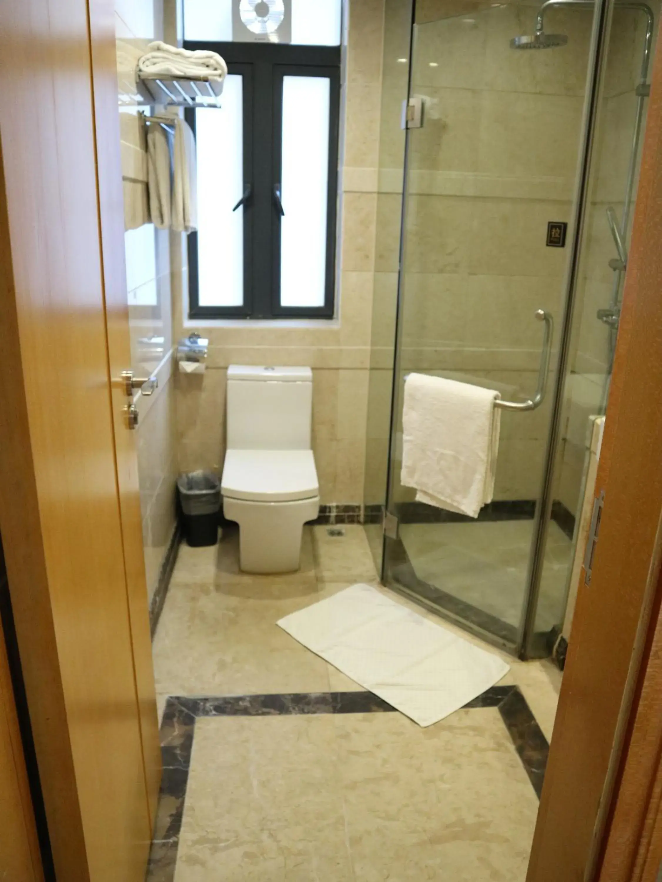 Bathroom in Dan Executive Hotel Apartment Zhujiang New Town