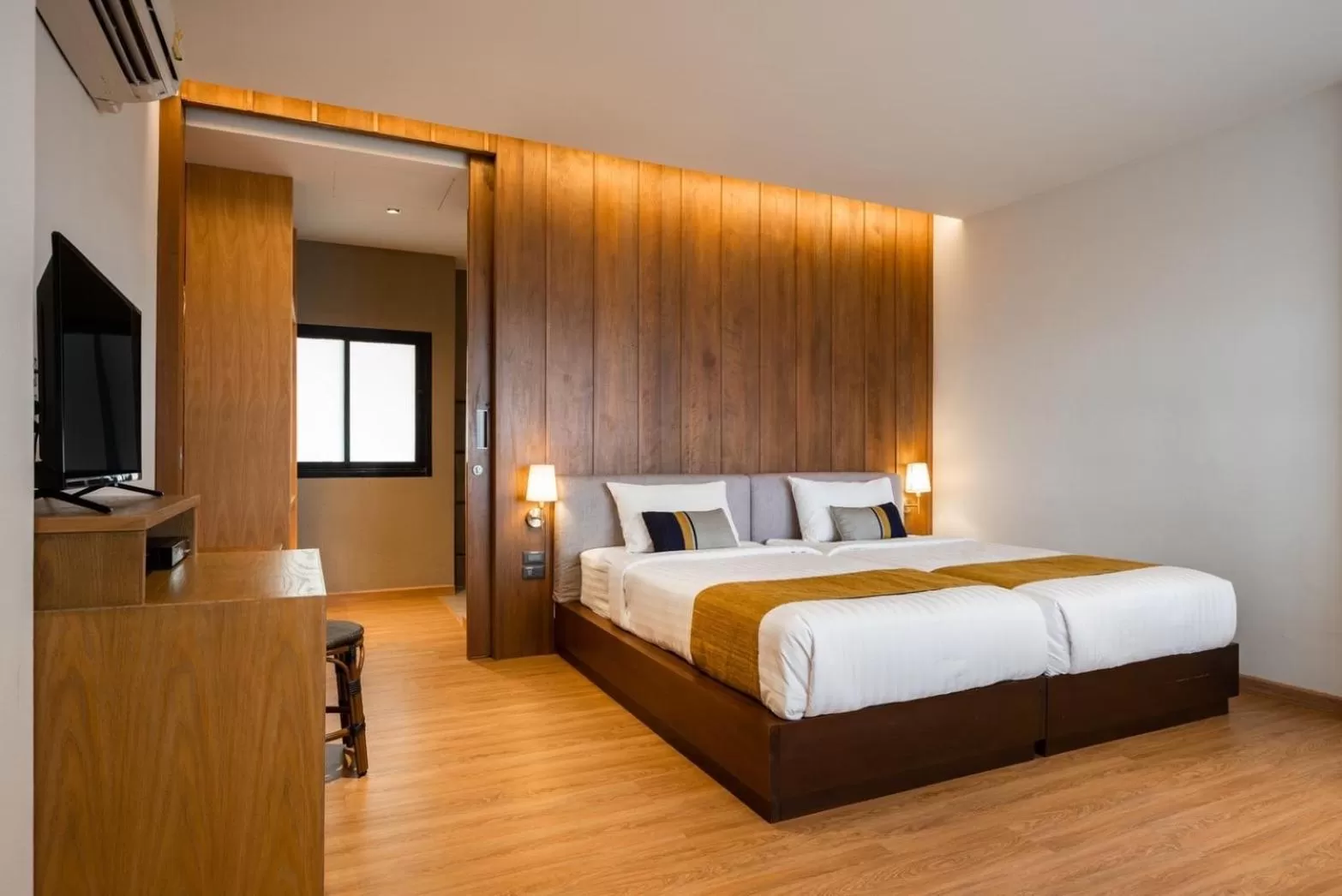 Bedroom, Bed in Ban Saithong Beach Resort