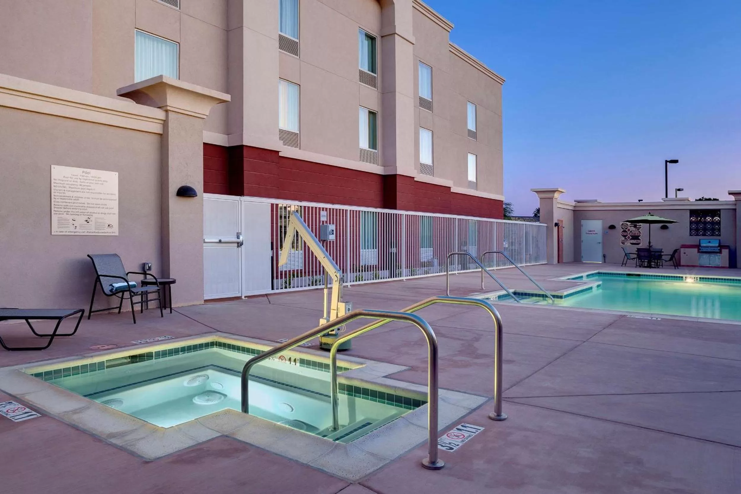 Pool view in Hampton Inn & Suites Blythe, CA