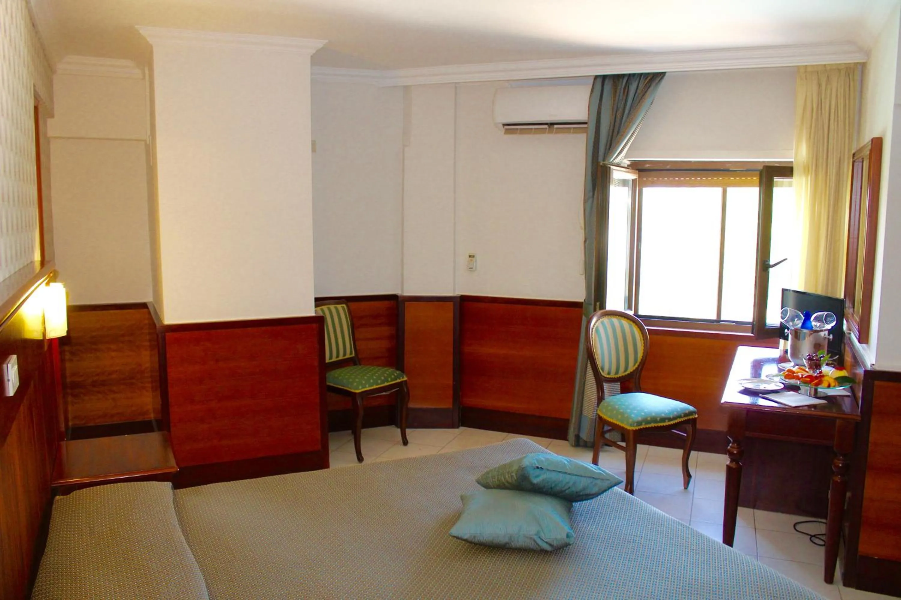 Photo of the whole room, Bed in Balconata 2.0 Banqueting & Accommodations