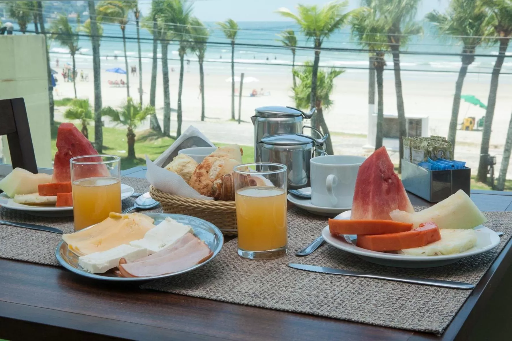 Food and drinks in Hotel Vicino al Mare - Frente mar