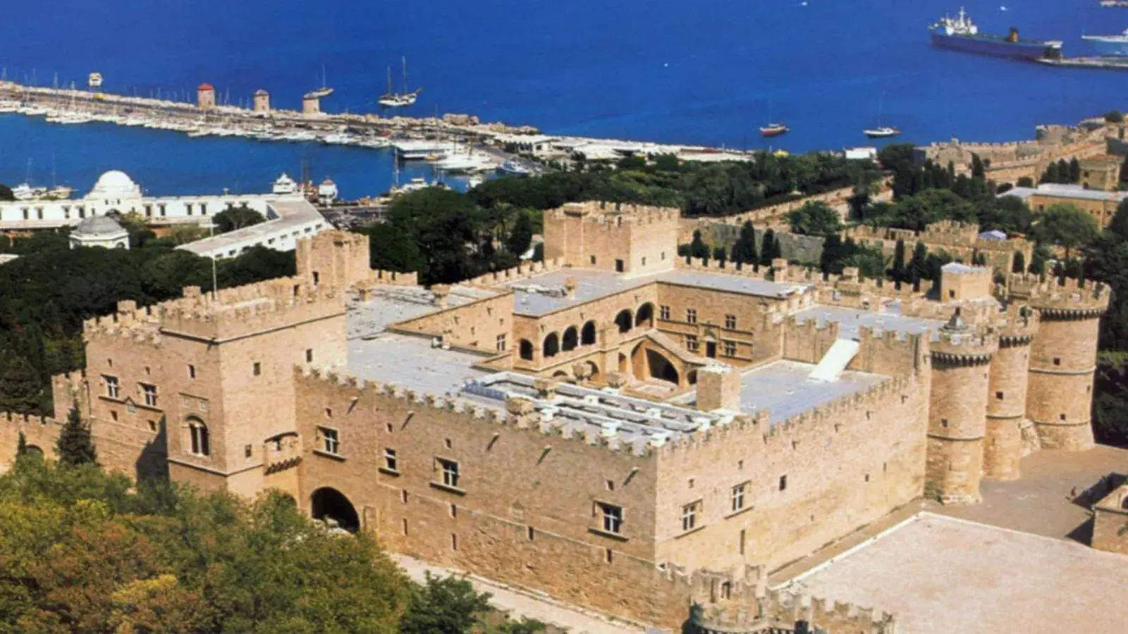 Nearby landmark, Bird's-eye View in Hotel Parthenon Rodos city